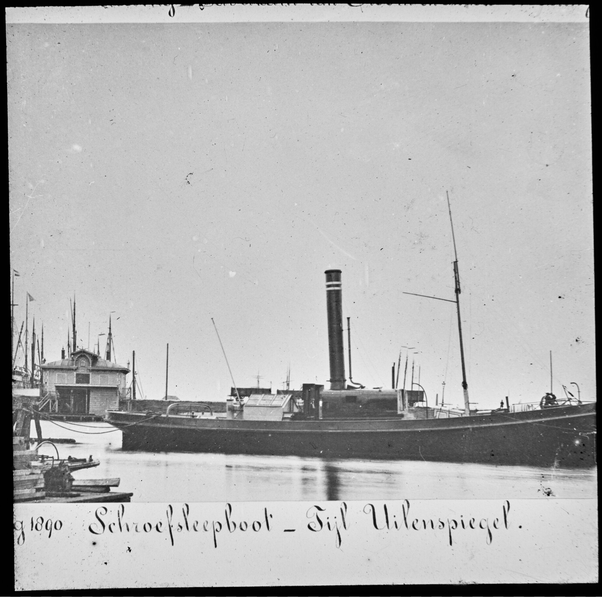 S.1156(06)019; De stoomsleepboot 'Tijl Uilenspiegel', augustus 1890; lantaarnplaatje