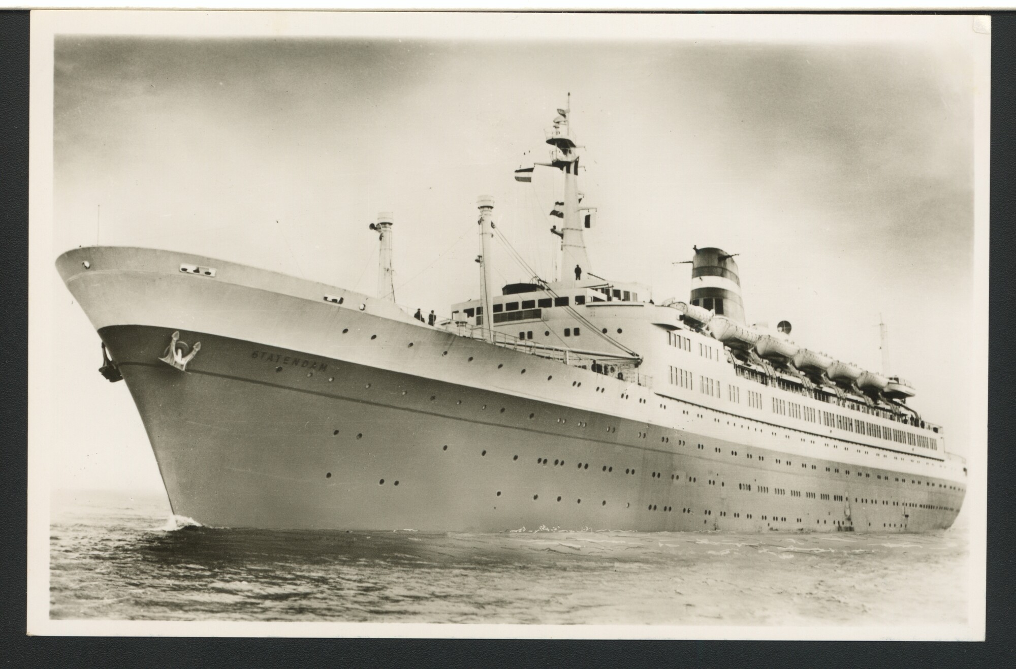 A.4509(067); Het passagiersschip ss. 'Statendam' van de Holland-Amerika Lijn; prentbriefkaart