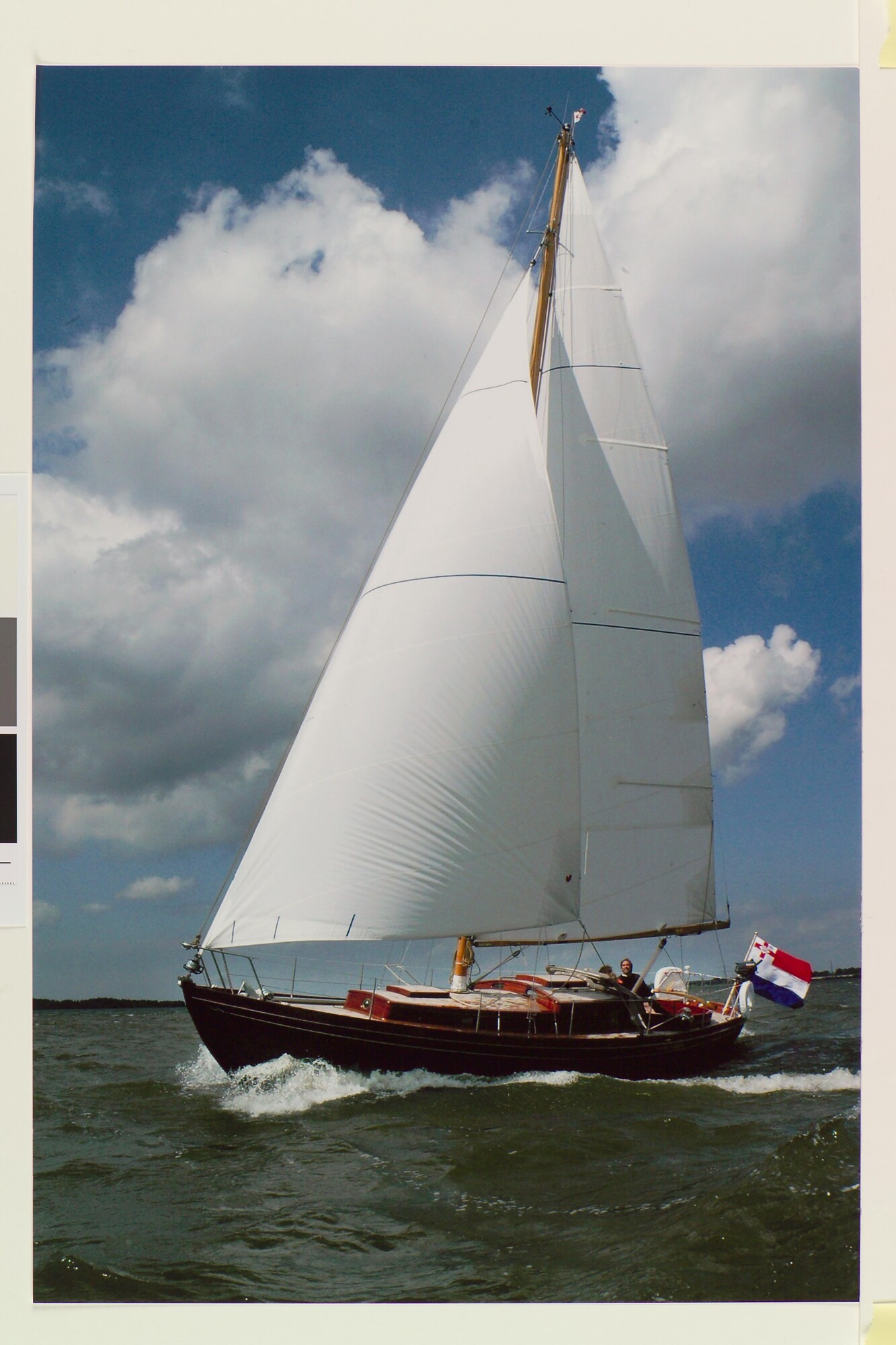 2008.0085; Foto van zeiljacht 'Noordervaarder'; foto