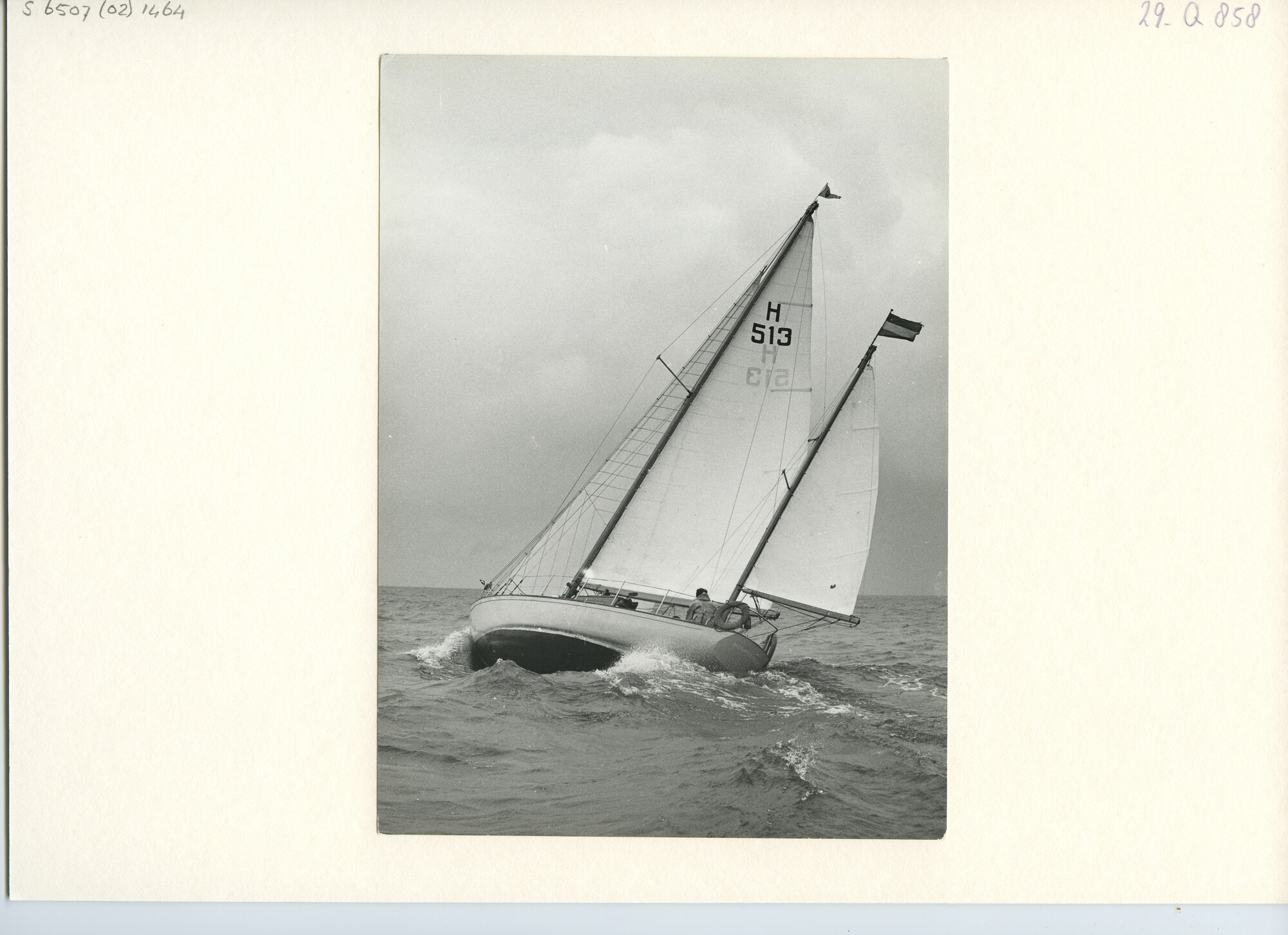 S.6507(02)1464.01; Zwart-wit foto van de start van de Hollandweek II; foto