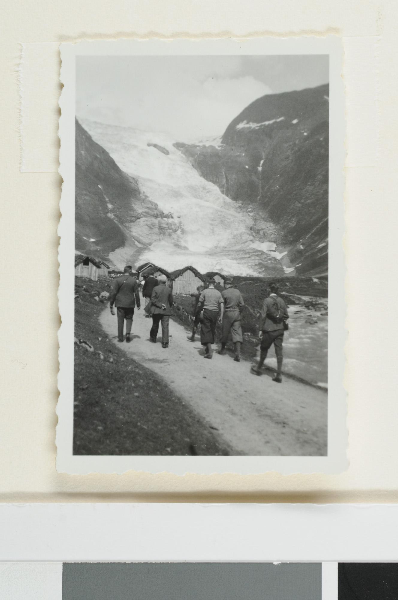 S.6708(01); Fotoimpressies gemaakt tijdens een Tarakan jongensreis in 1935 naar Noorwegen [...]; fotoreportage
