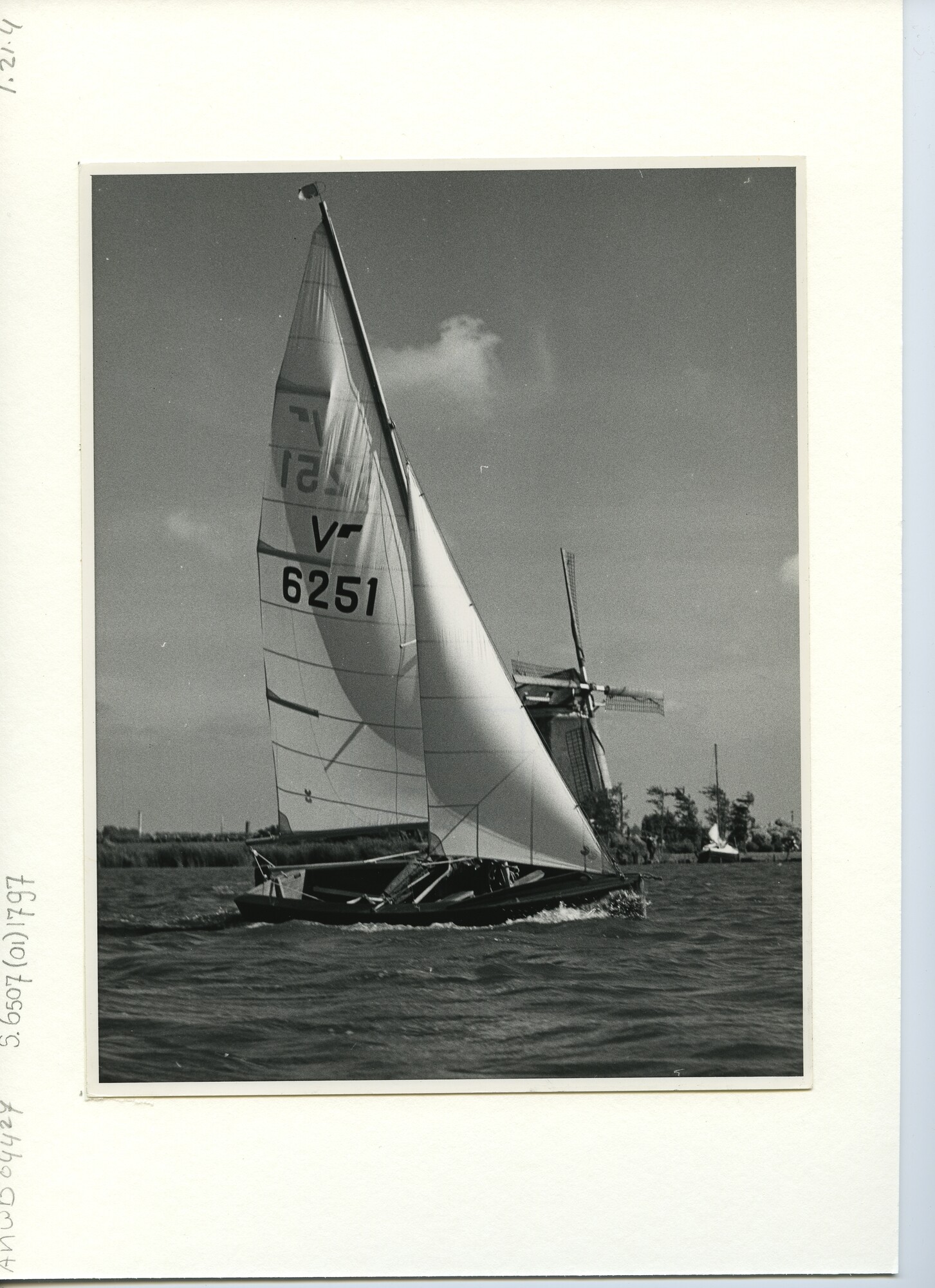 S.6507(01)1797; Foto van een Vaurien; foto