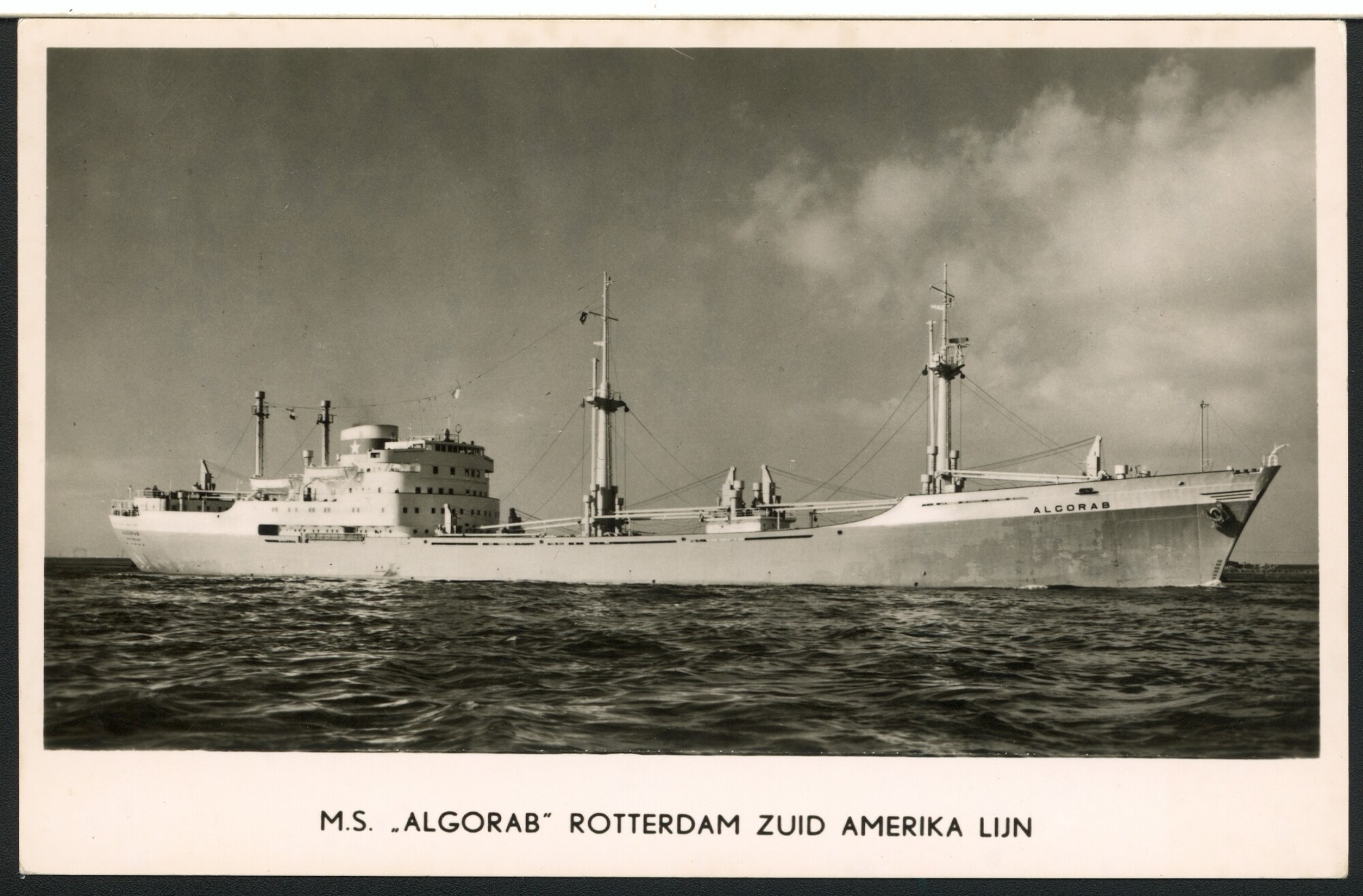 S.6408(0337); Het vrachtschip ms. Algorab van de Rotterdam Zuid-Amerika Lijn (Van Nievelt [...]; prentbriefkaart