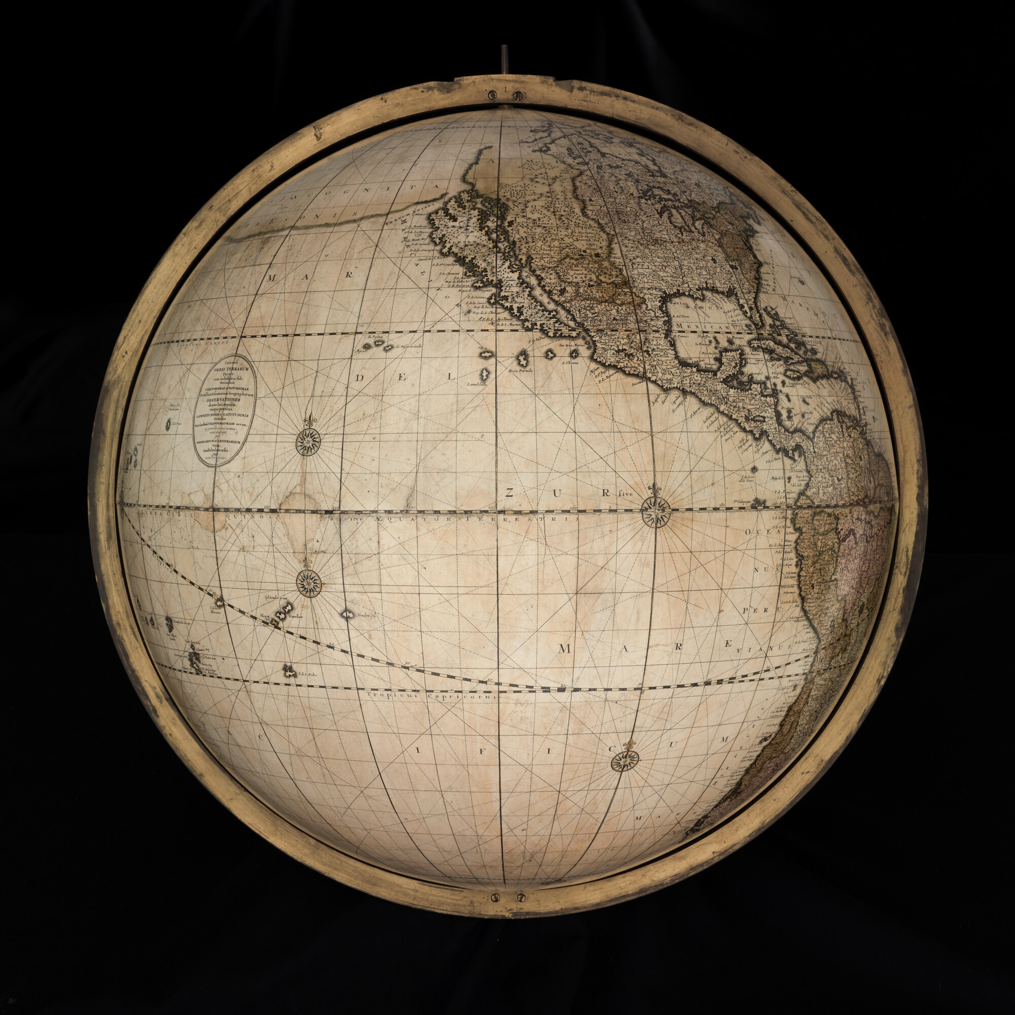 S.1766(01); Aardglobe van 62 cm. in doorsnede door Gerard en Leonard Valk, 1745; globe
