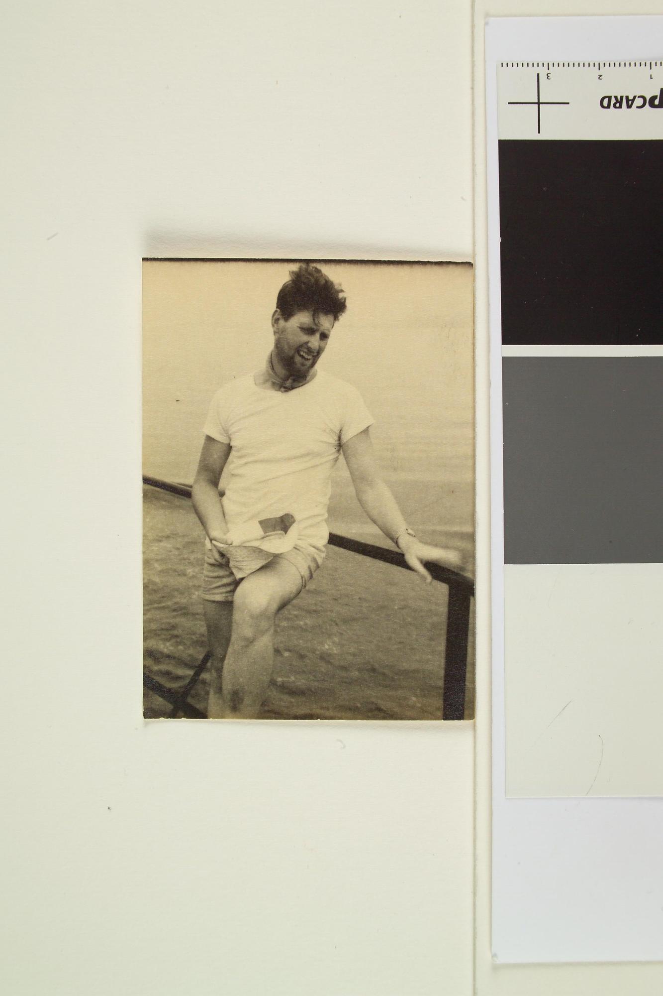 2005.1887; Portretfoto van een bemanningslid van een onderzeeboot; foto