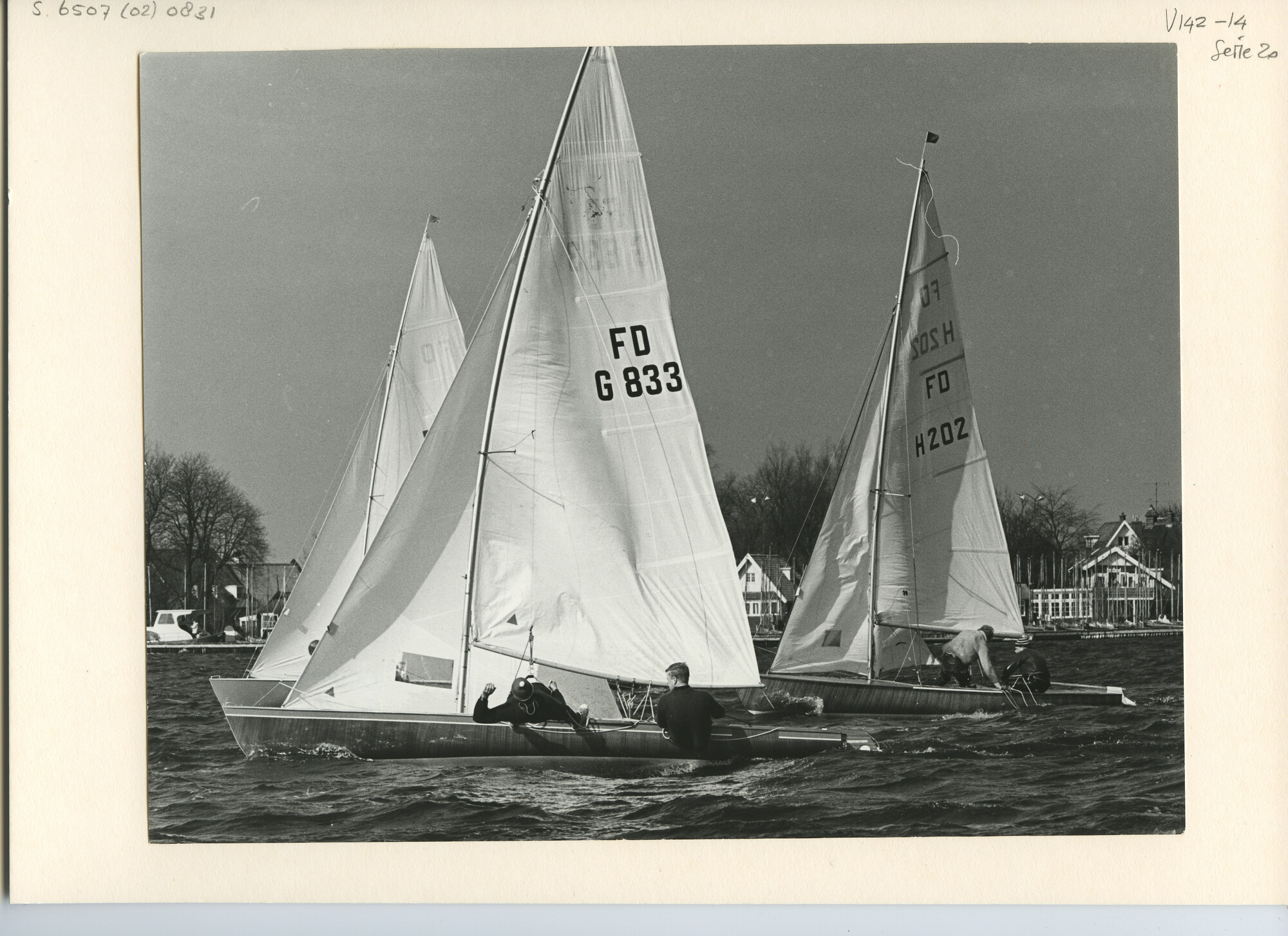 S.6507(02)0831.02; Zwart-wit foto van de FD-klasse op de Loosdrechtse Plassen; foto