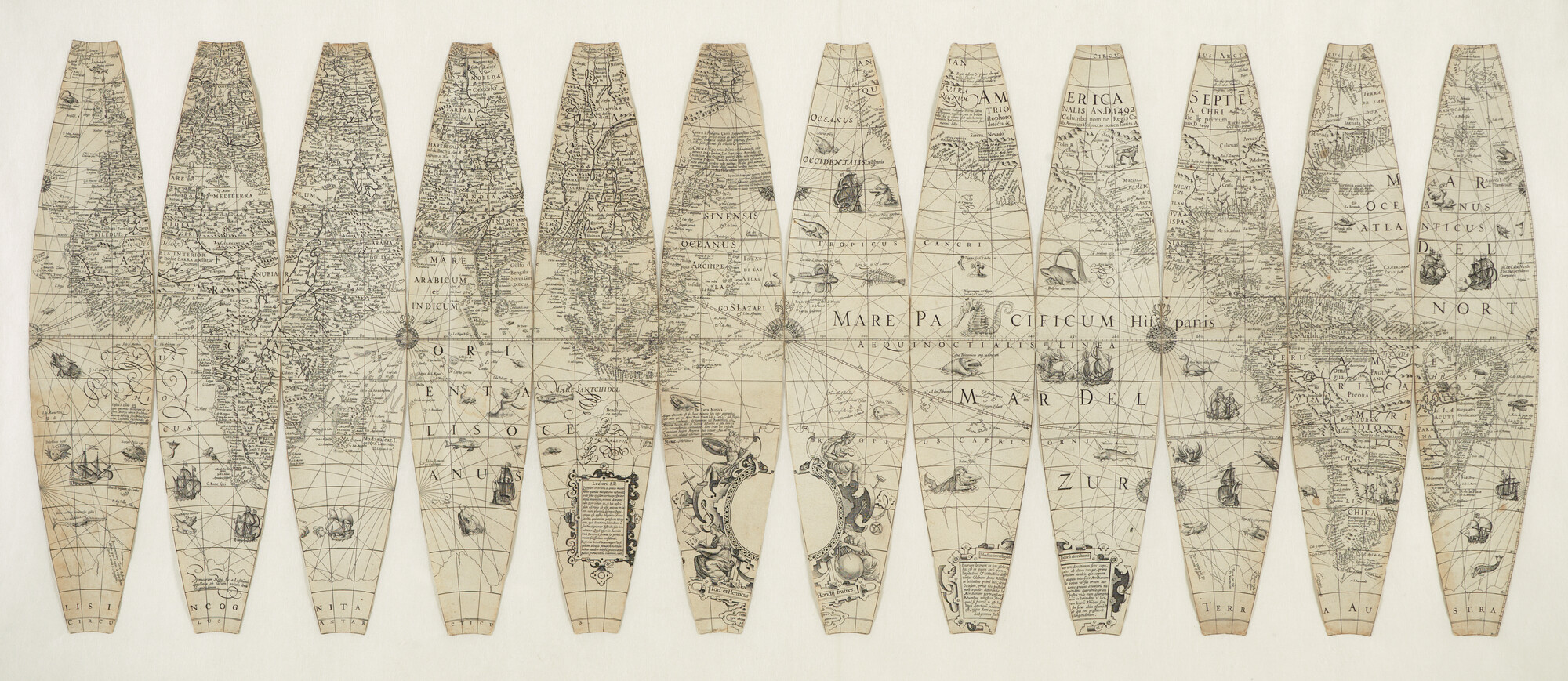 A.4056; Segmenten voor een aardglobe van 35,5 cm door Jodocus en Hendricus Hondius, 1627; globe