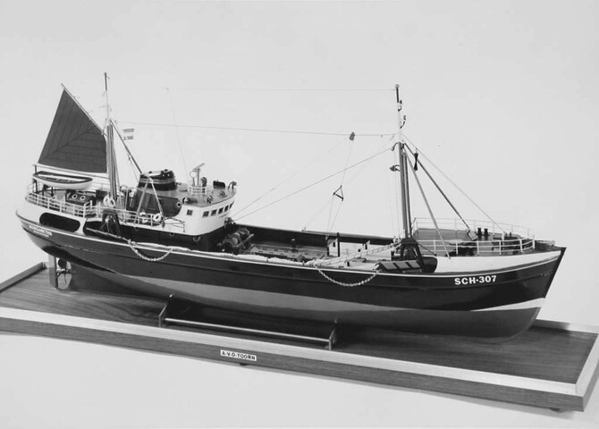 A.5222; Model van de trawler Margaretha; scheepsmodel