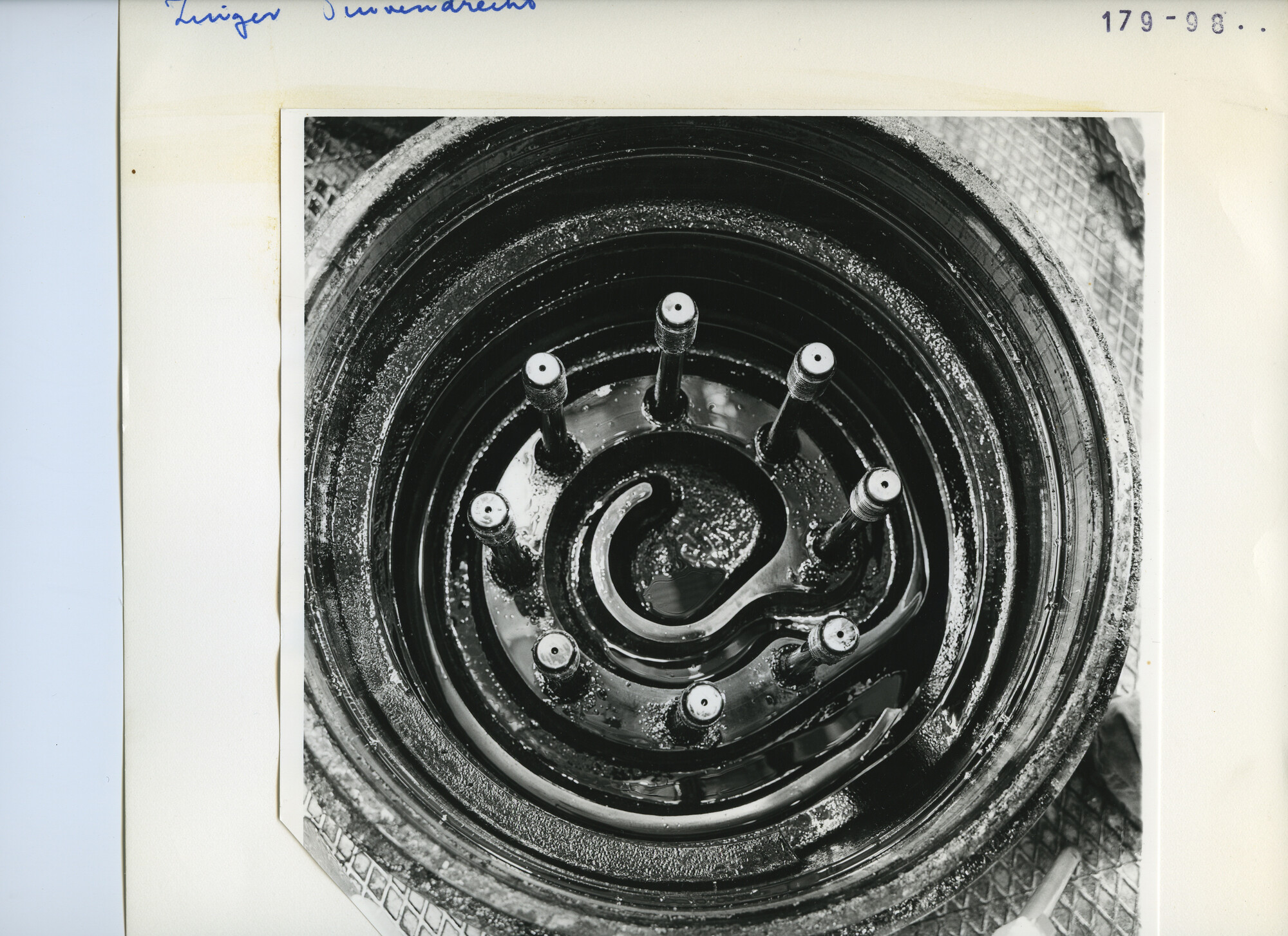 S.5444(4981); Zuiger van de hoofdmotor van de Duivendrecht; foto