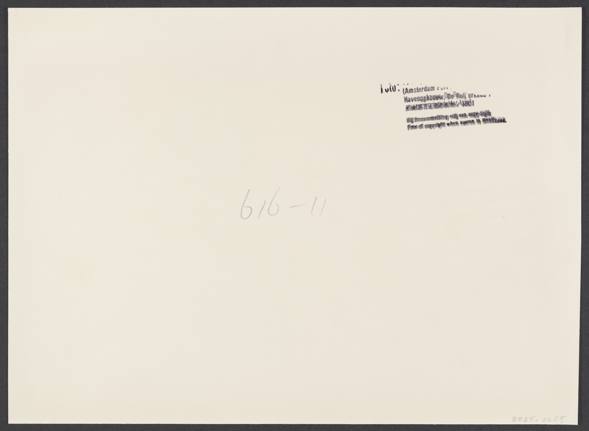 2025.0285; Zwart-wit foto van de Liberiaanse ertstanker ms. Rio Manamo bij het OBA, juli 1968; foto