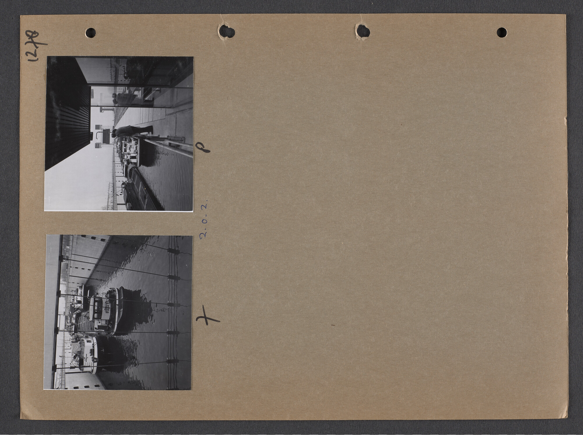 S.9102(32); Multomap met foto's door Ben Burgers, samengesteld door de Vereniging De Amsterdamsche Haven; foto
