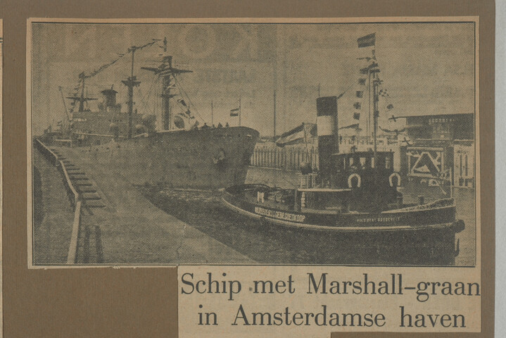 2001.1755; Omslag met vele foto's en knipsels van meest bergingsactiviteiten door Reederij v/h Gebroeders Goedkoop te Amsterdam in de periode 1929 / 1949; omslag