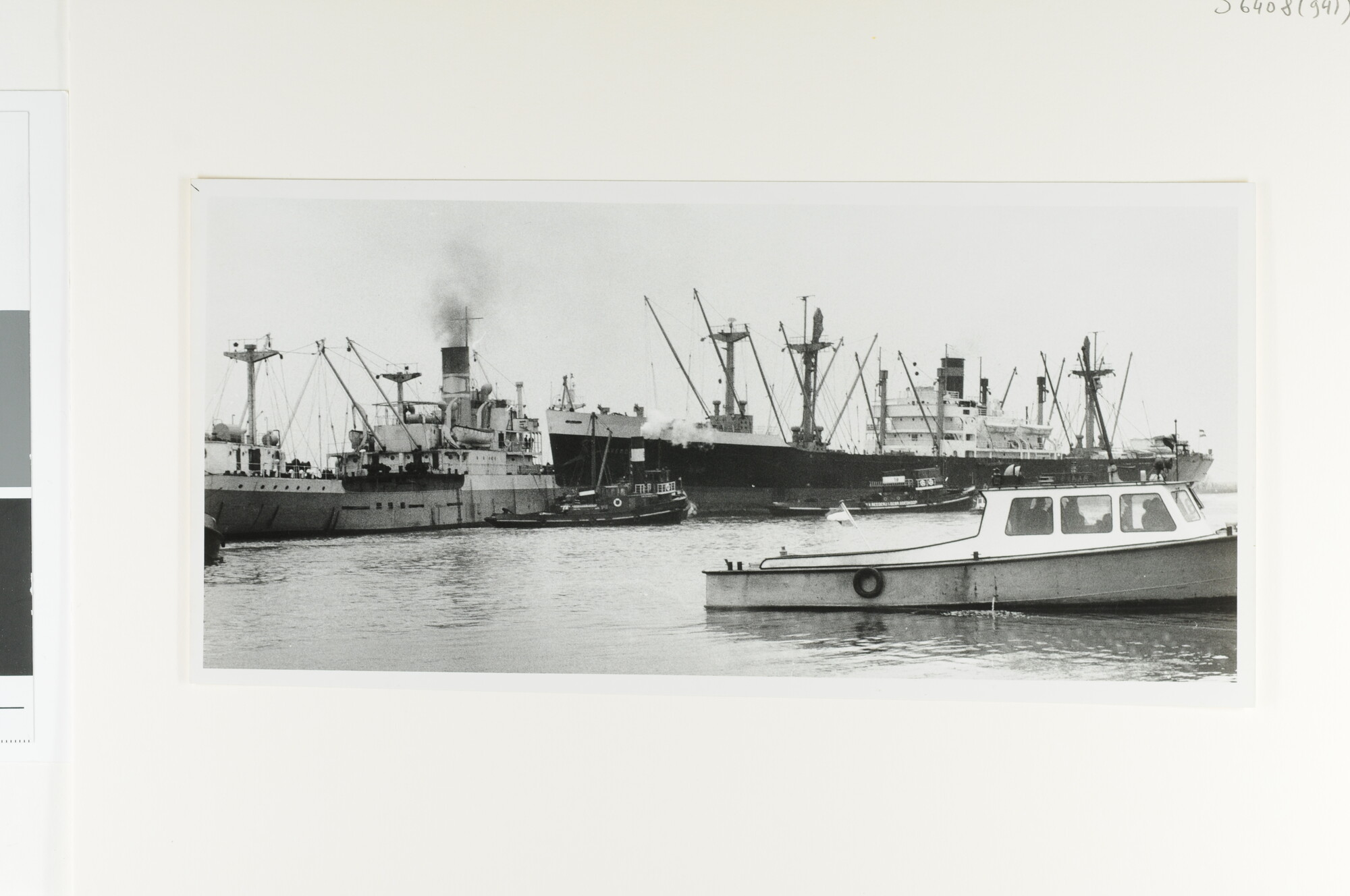 S.6408(0941); Reproductiefotos van de aanvaring van het victoryschip ss. Averdijk (ex- [...]; fotoreportage