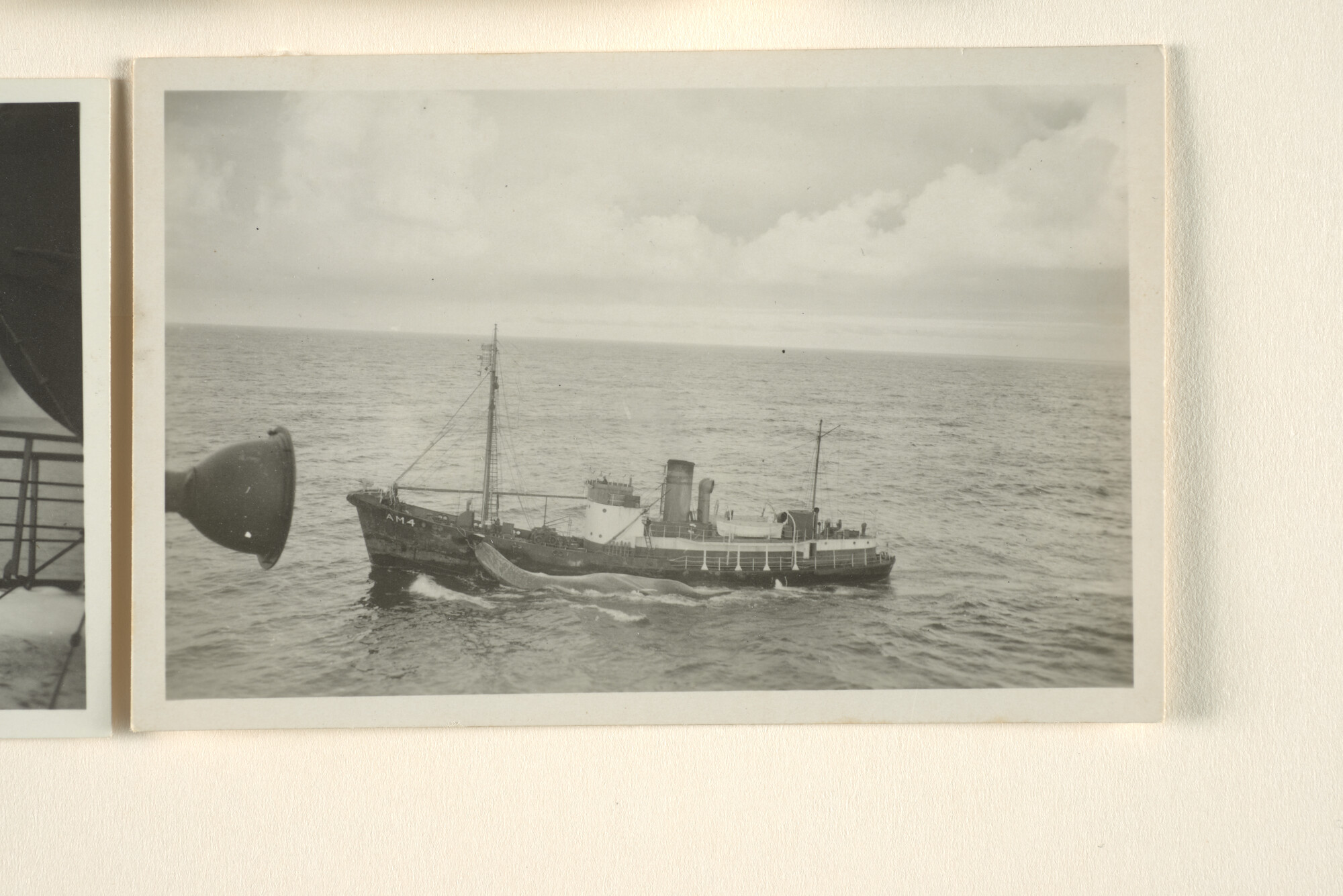 1996.0580; Fotoimpressies van de walvisverwerking en leven aan boord van het walvismoederschip ms. Willem Barendsz (I); fotoreportage
