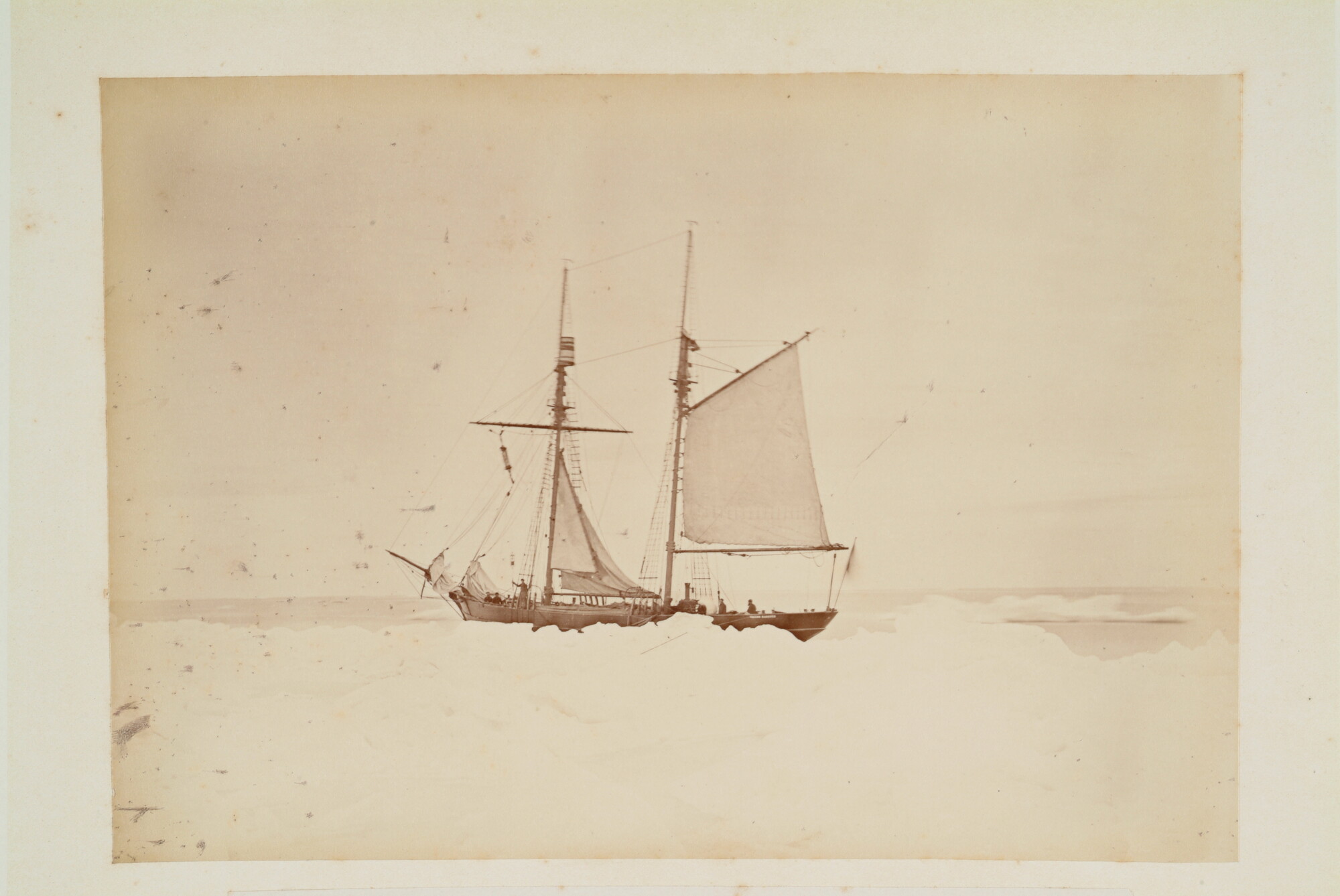 S.2956(08); Album met foto's van de Eerste Noordpoolexpeditie van de Willem Barents; fotoalbum