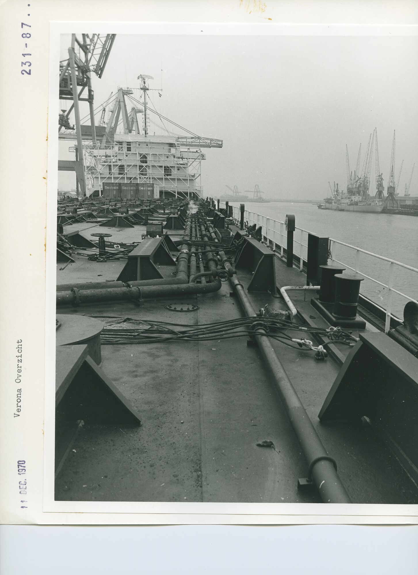 S.5444(5195)04; Foto van het containerschip Verona (een verbouwde tanker); foto