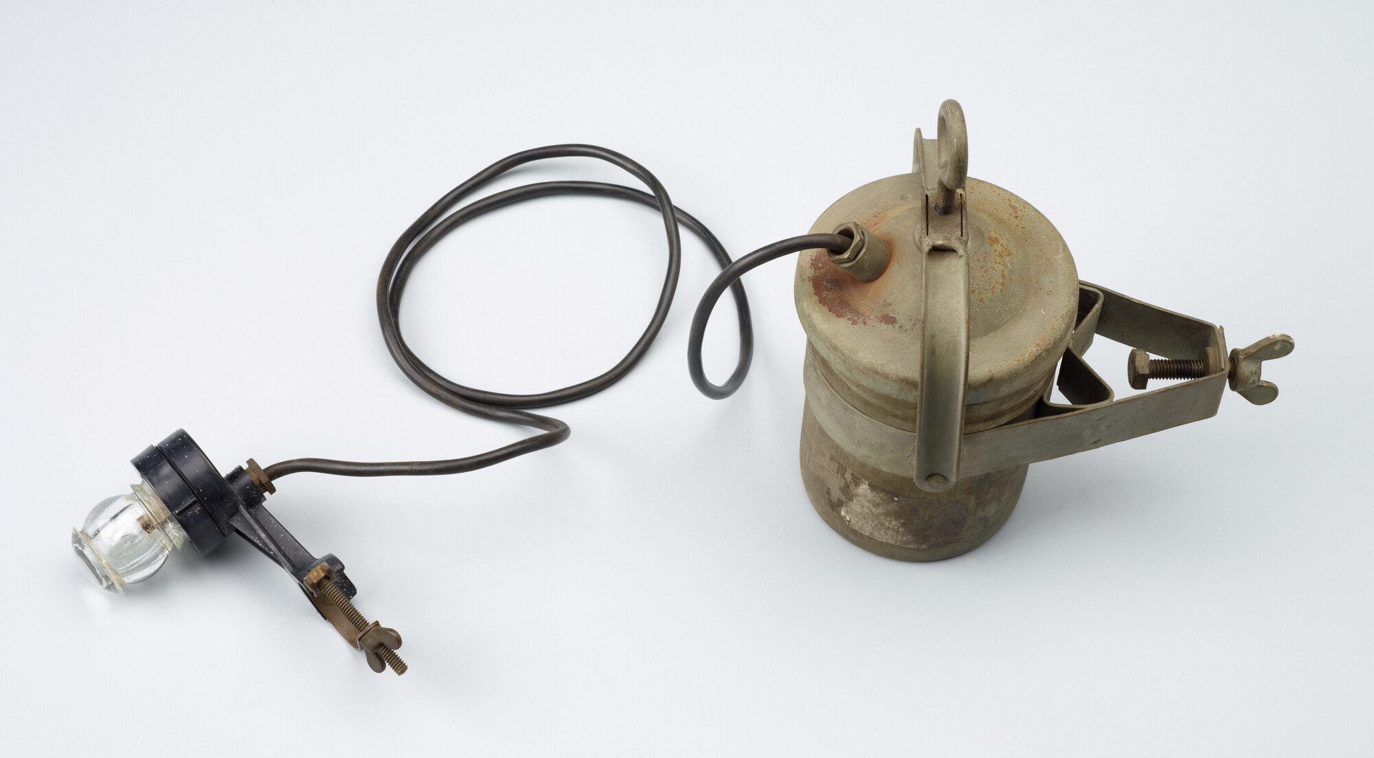 S.4026(01); Staaklicht voor het markeren van gedode walvissen; lamp