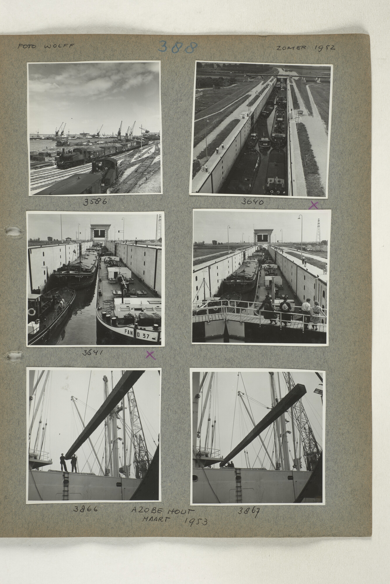 1998.2182; Omslag (voorheen ordner) met een grote hoeveelheid proef foto's van de haven en de stad van Amsterdam; omslag