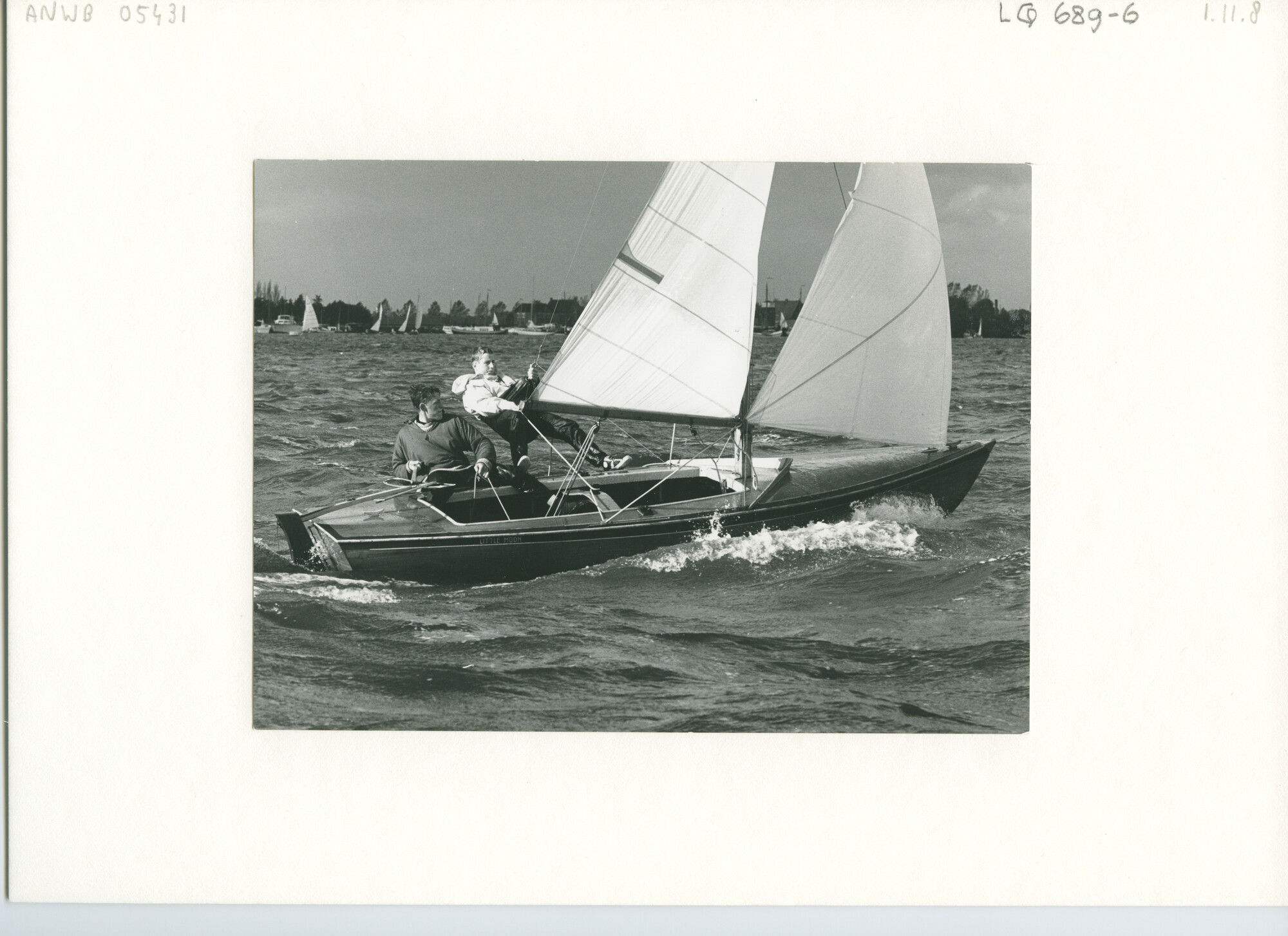 S.6507(02)0700.01; Zwart-wit foto van de Na-Braassem 1963: de Vrijheidsklasse; foto