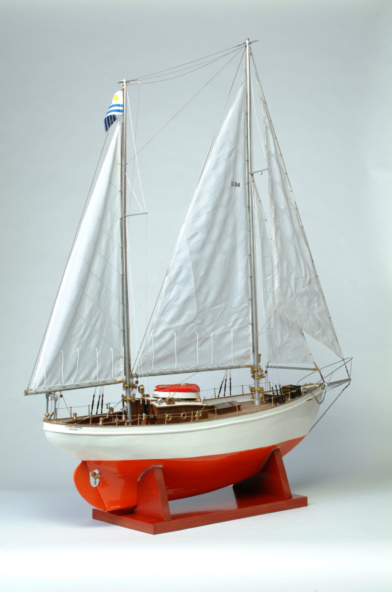2002.1570; Model van het kitsjacht Microcosmos; scheepsmodel