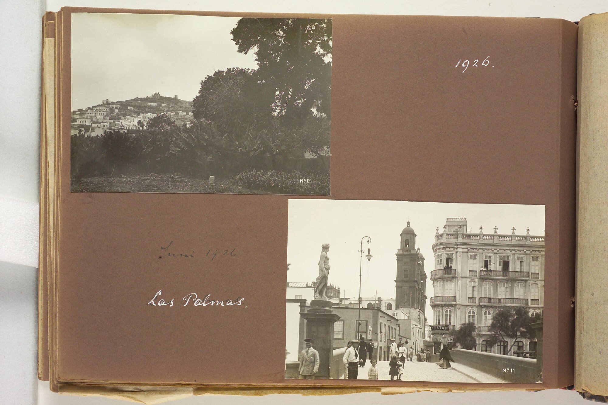 S.5679(01); Album van C.R. van Blijenburgh met foto's gemaakt tijdens reizen tussen 1901; fotoalbum
