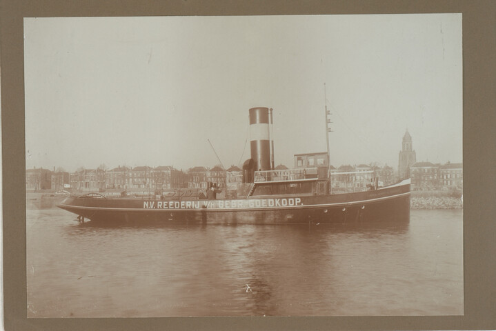 2001.1755; Omslag met vele foto's en knipsels van meest bergingsactiviteiten door Reederij v/h Gebroeders Goedkoop te Amsterdam in de periode 1929 / 1949; omslag
