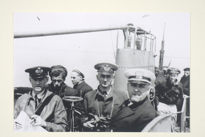 2000.3667; De Hr.Ms. 'K XV' terug van proefvaart te Philadelphia, april 1944; foto