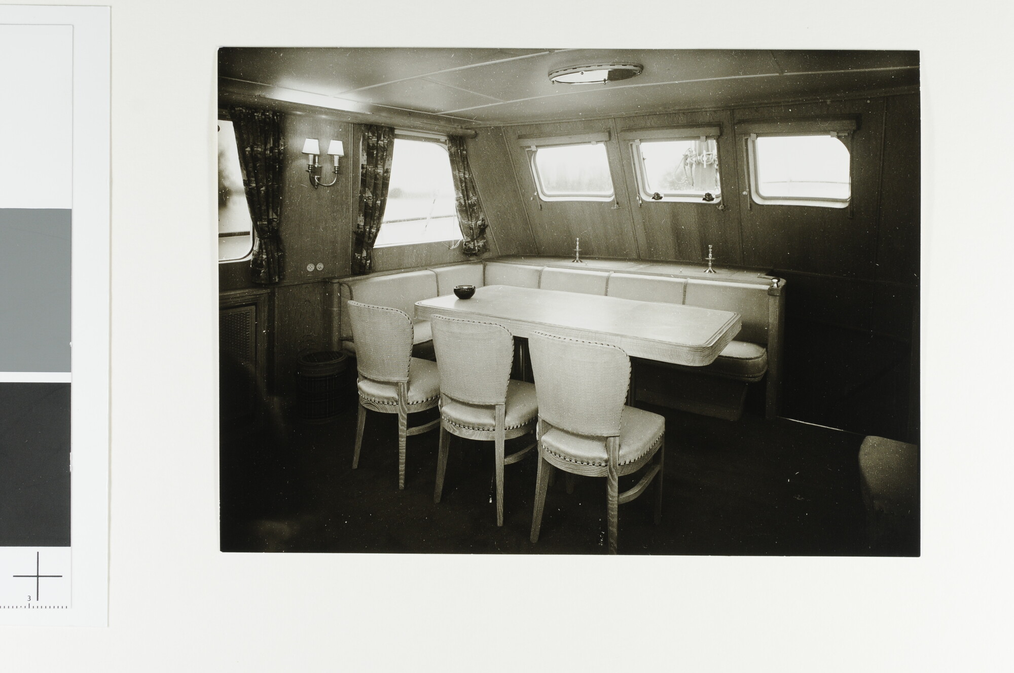 A.5023(11); Reproductiefoto's van het motorjacht 'Olga II' van Mr Ant; fotoreportage