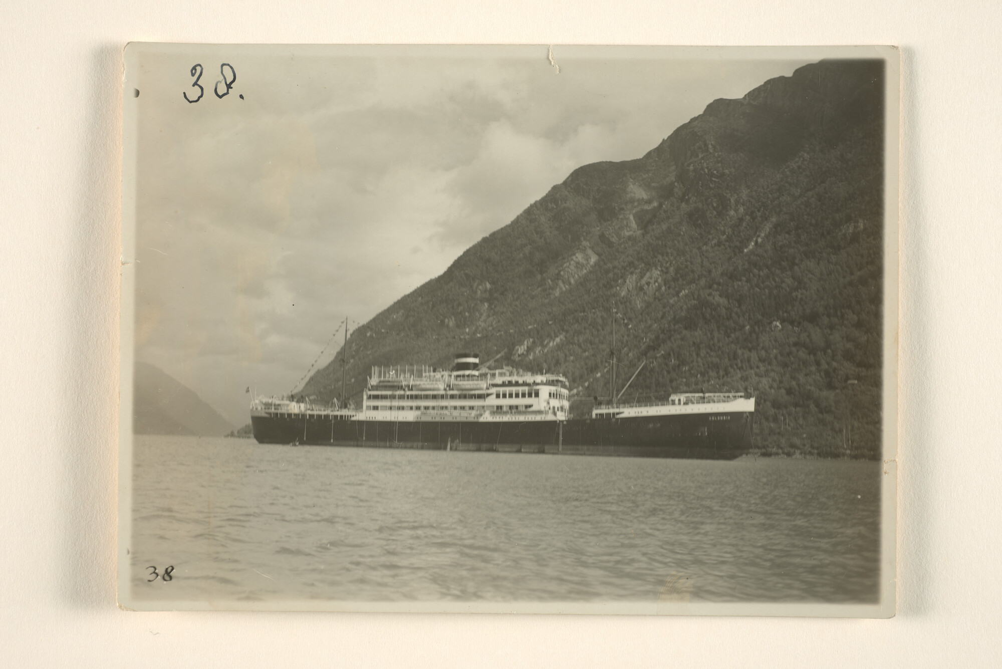 1995.6643; Foto's van het passagiersschip ms. Colombia van de KNSM; fotoreportage
