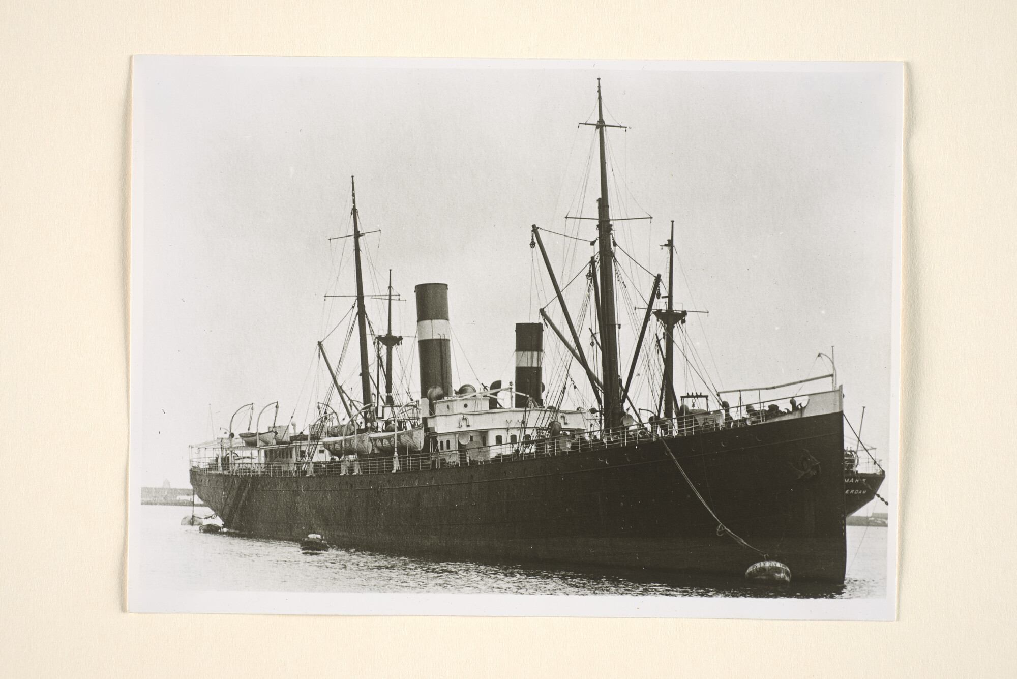 1995.6924; Het vrachtschip ss. Prins Frederik Hendrik van de KNSM; foto