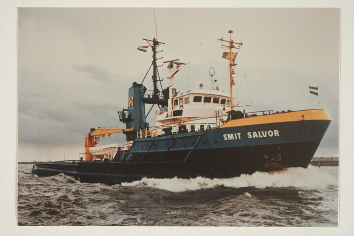 1991.0316; Kleurenfoto van de bergingssleepboot Smit Salvor (ex- Smit Lloyd 103) van Smit Internationale; foto