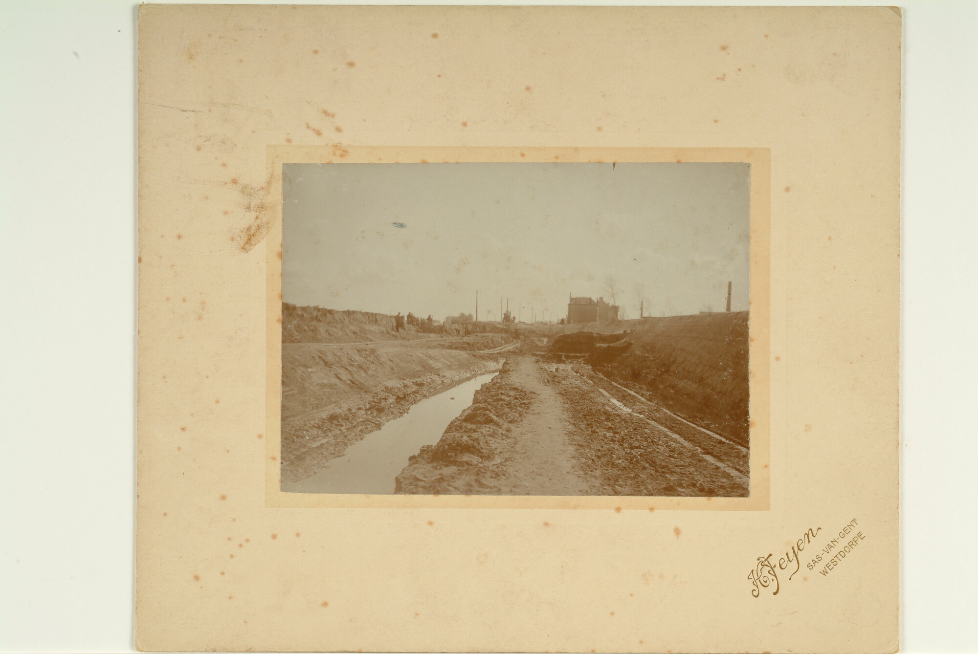 2000.1772; Aanleg van (vermoedelijk), de nieuwe of Westsluis en de uitvoering van de [...]; fotoreportage