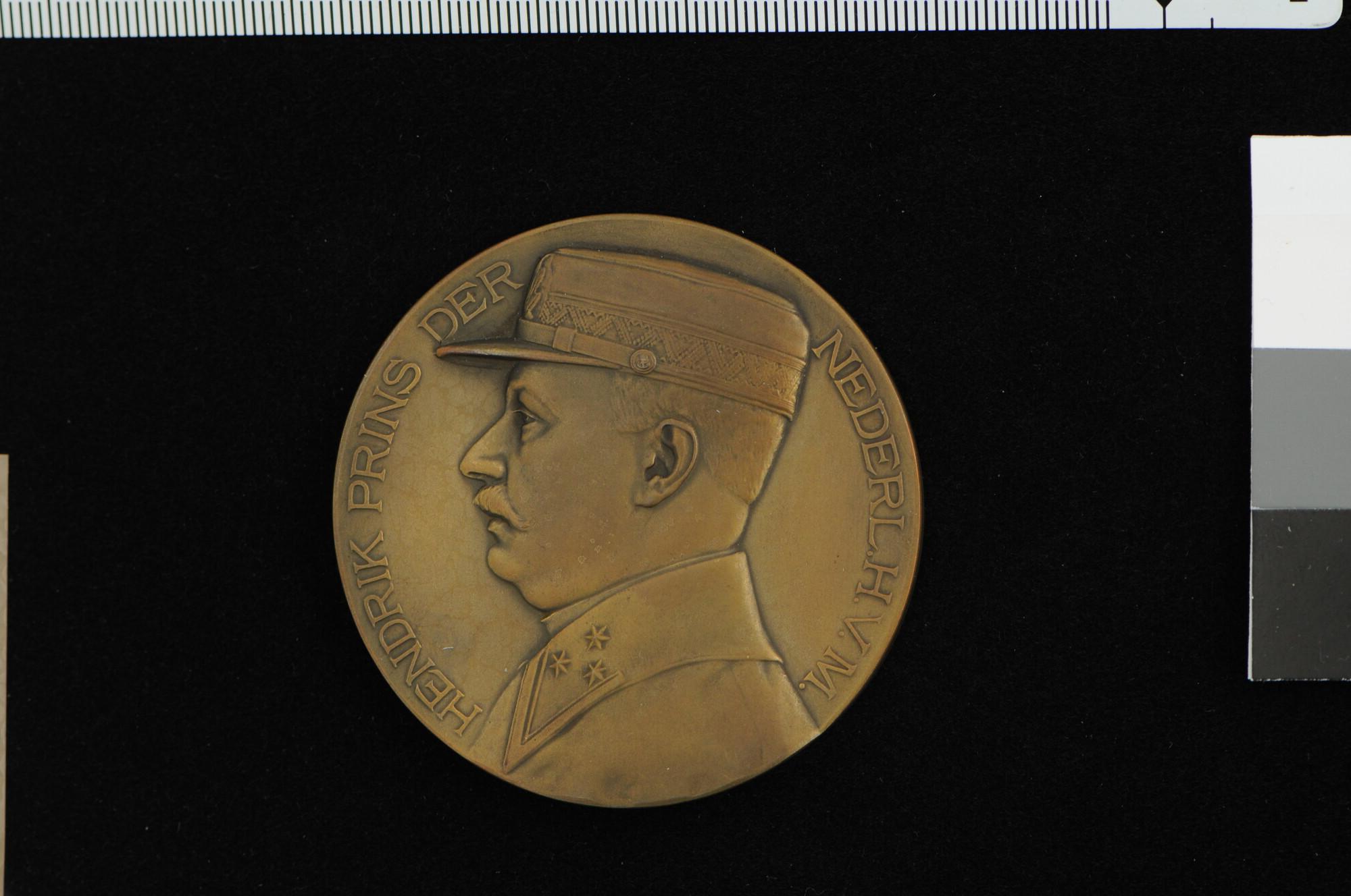S.0551(01); Penning op prins Hendrik en het zinken van het ss. Berlin, 1907; penning