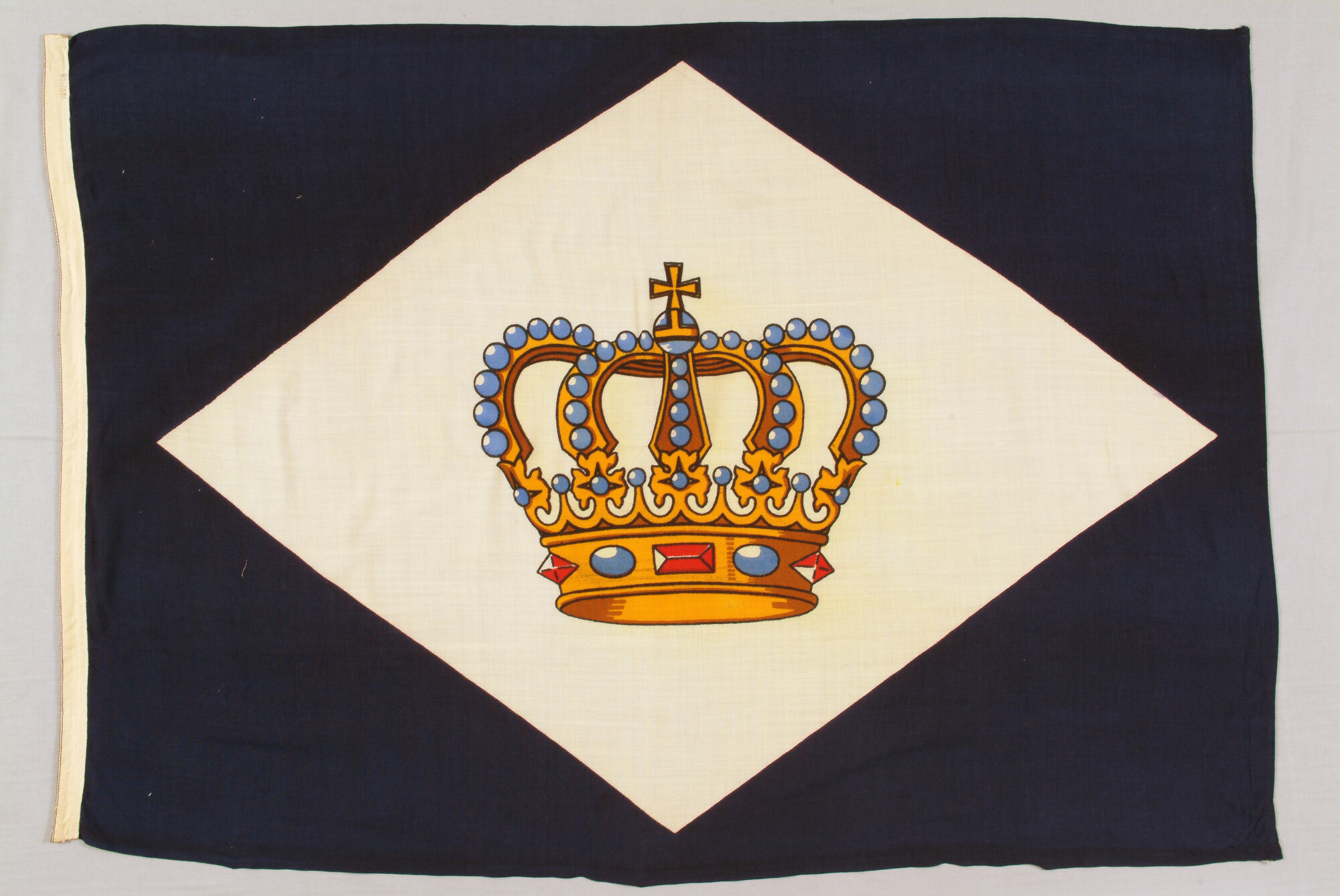 S.6872(063); Rederijvlag van de 'Koninklijke Nederlandsche Stoomboot Maatschappij' te Amsterdam; vlag
