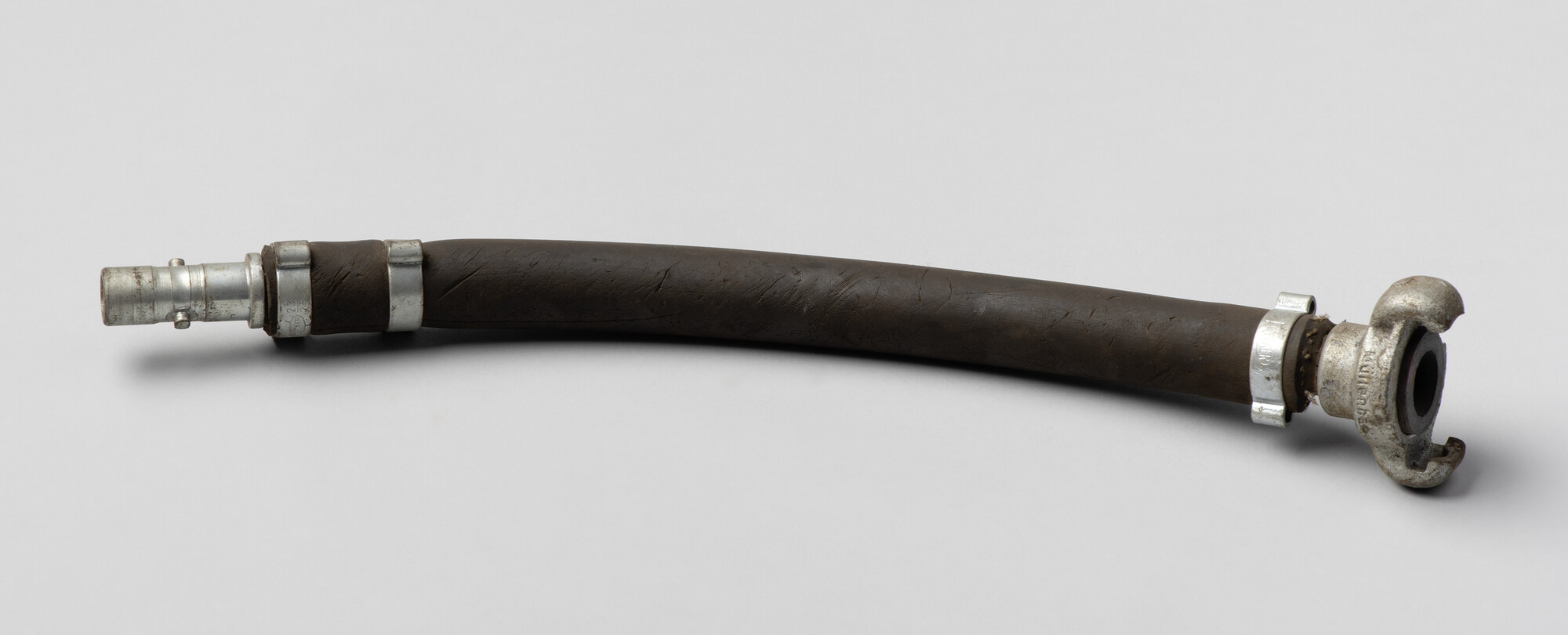 1996.4428; Slang met koppelstukken, voor gebruik bij pneumatisch gereedschap; koppeling