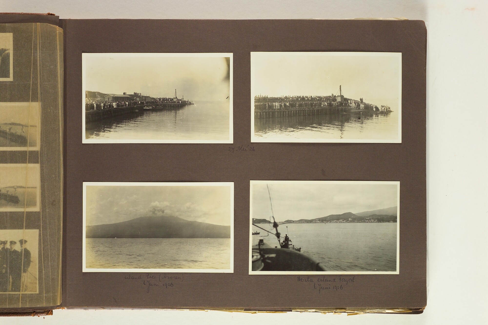 S.4660; Album van M.S. Wytema met foto's van de wereldreis van de onderzeeboot Hr.Ms. K XIII; fotoalbum