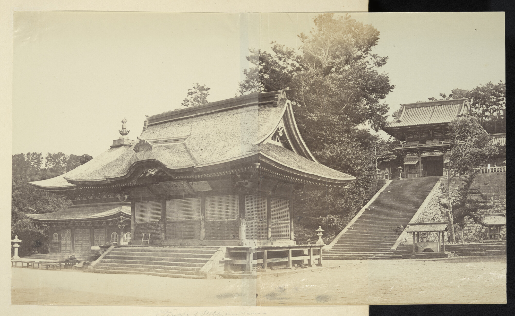 S.3628(03)028; Panoramafoto van de Tsurugaoka Hachimangu tempel in Kamakura; foto