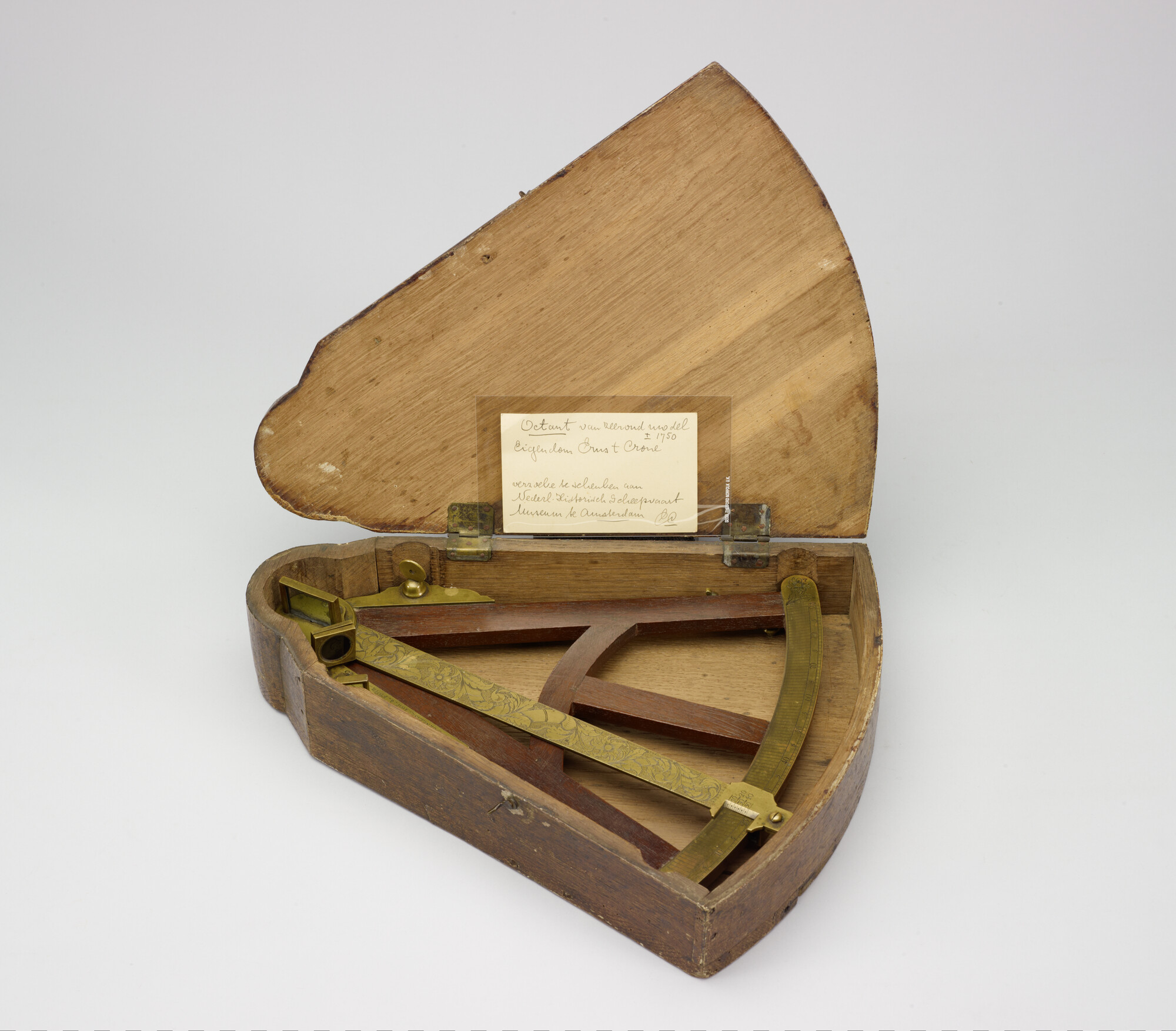 A.3950(26); Octant door Jan Cornelisz. van het eiland Föhr, 1783-1784; octant