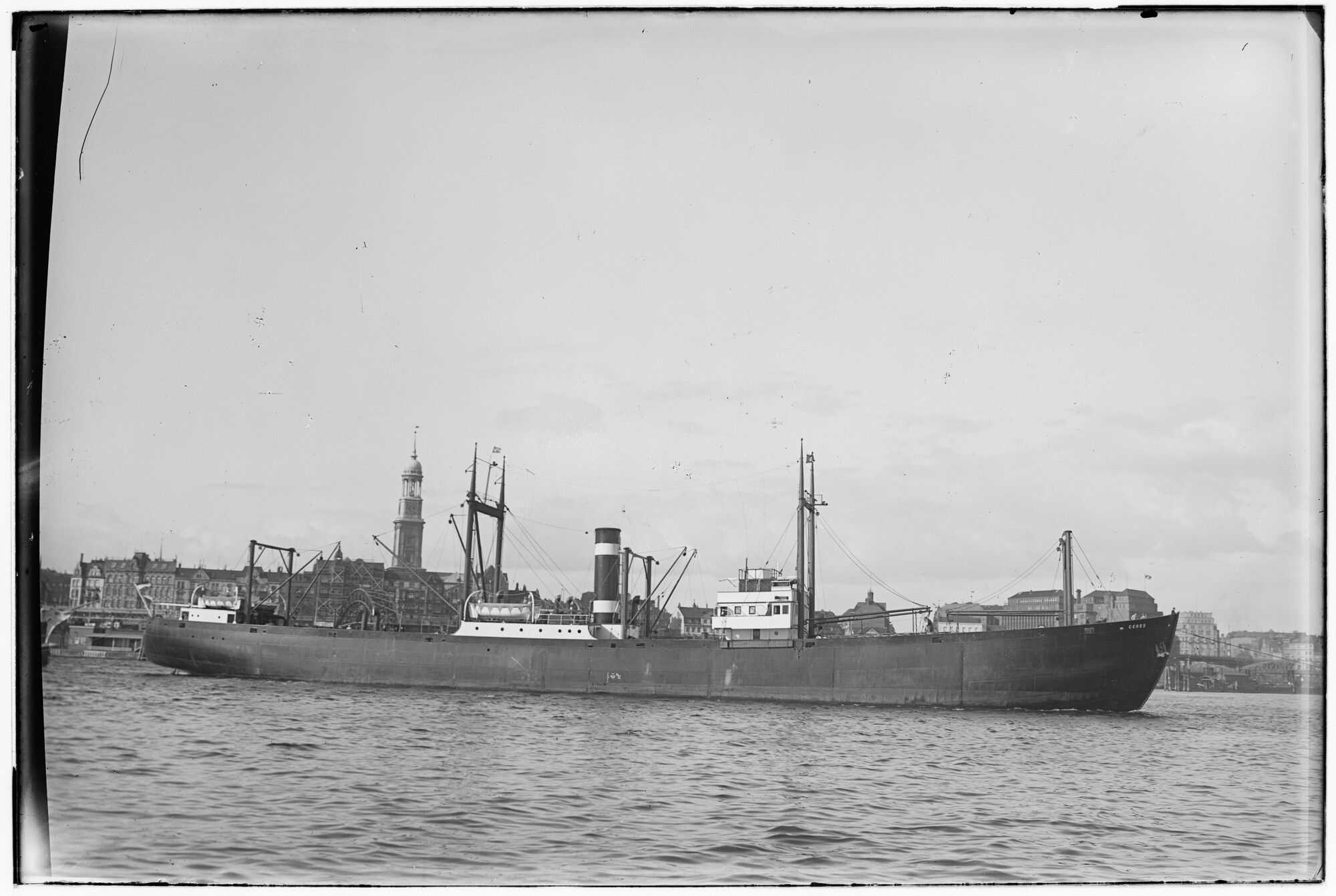 2018.1063; Glasnegatief van het vrachtschip Ceres (1919); glasnegatief