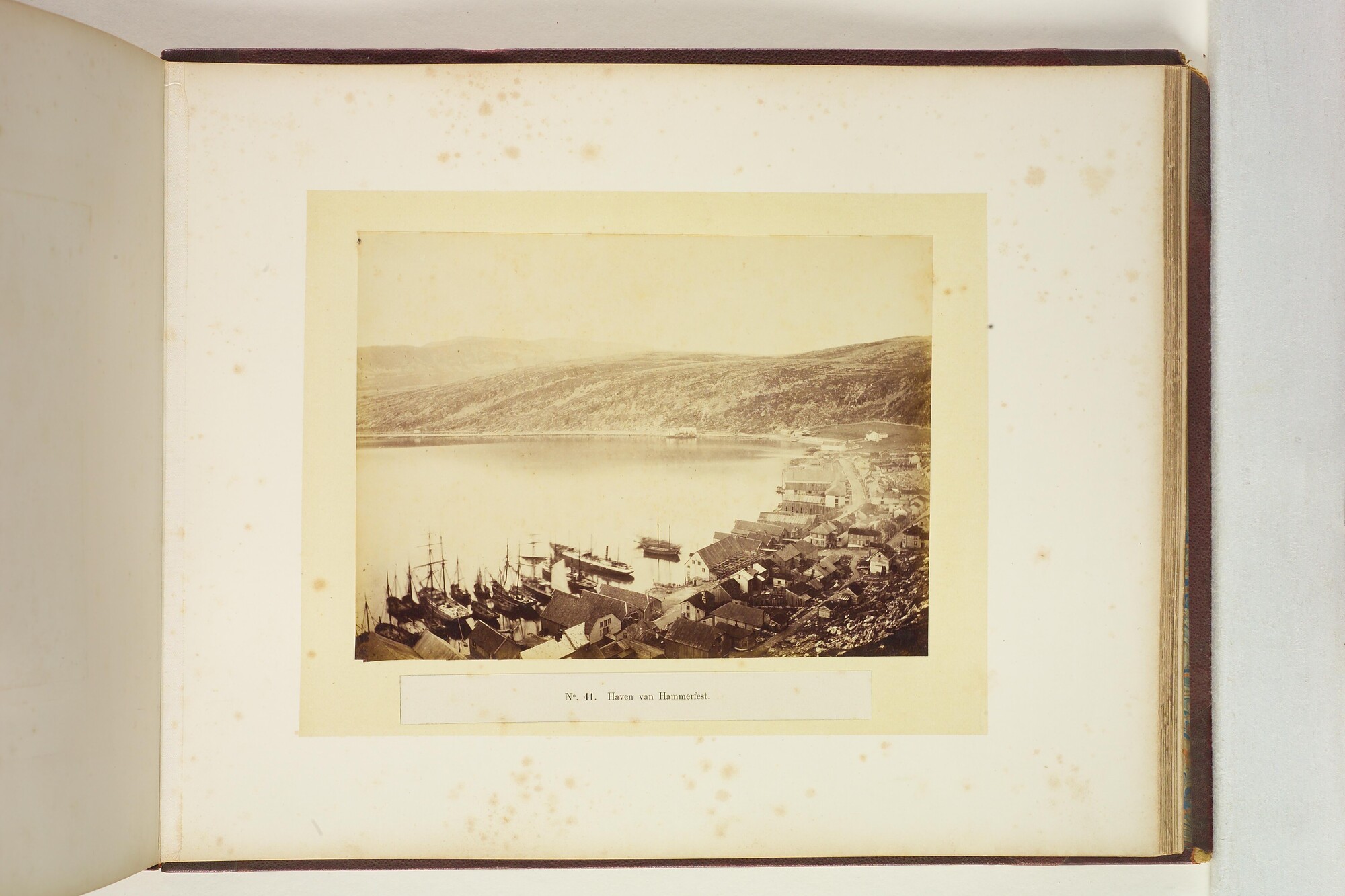 S.2956(08); Album met foto's van de Eerste Noordpoolexpeditie van de Willem Barents; fotoalbum