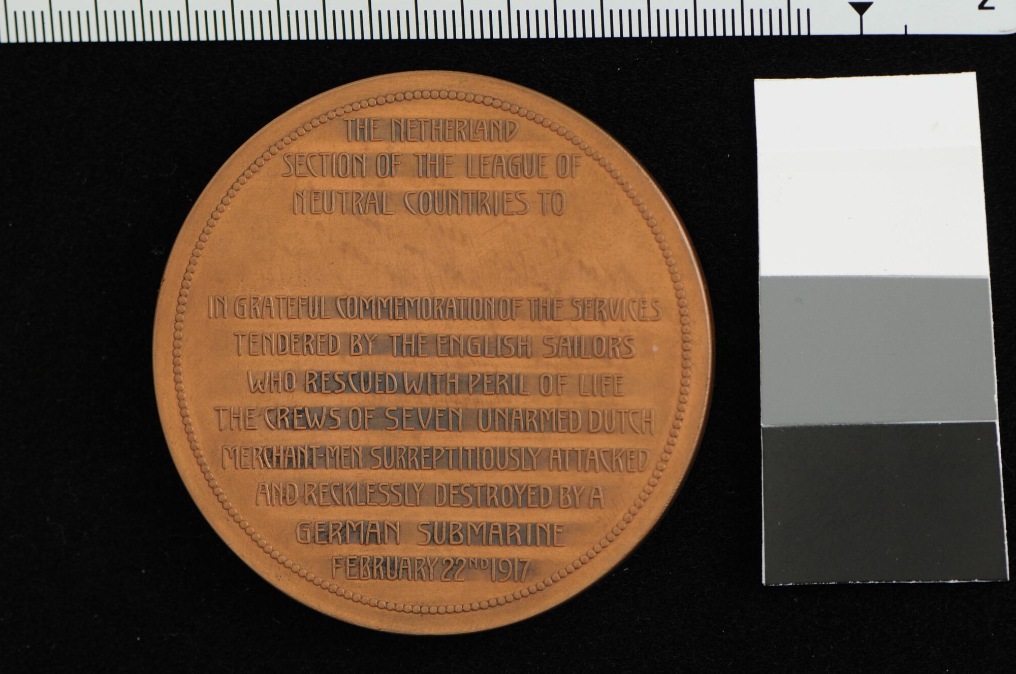 A.0070(01); Penning op de redding van de bemanning van zeven Nederlandse koopvaardijschepen, 1917; penning