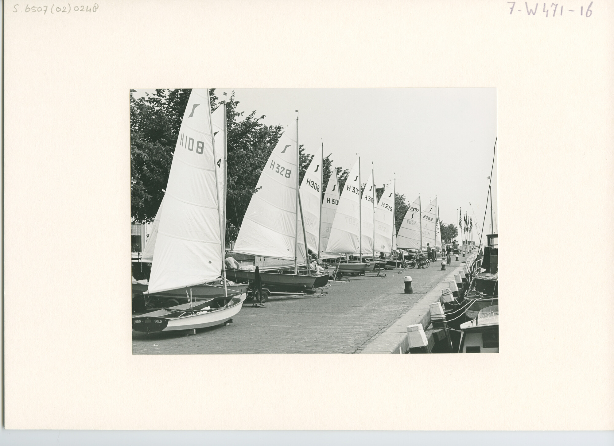 S.6507(02)0248.01; Zwart-wit foto van de Soloweek 1968 voor Medemblik; foto