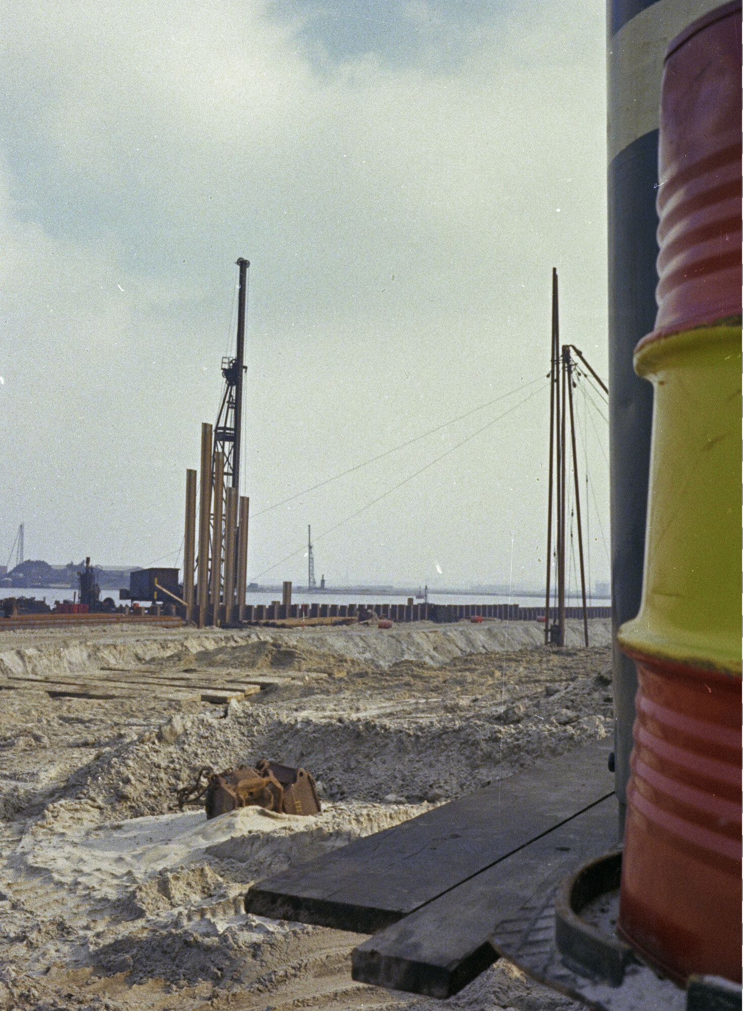2015.1544; Negatief van de Container Terminal Amsterdam in aanbouw; negatief