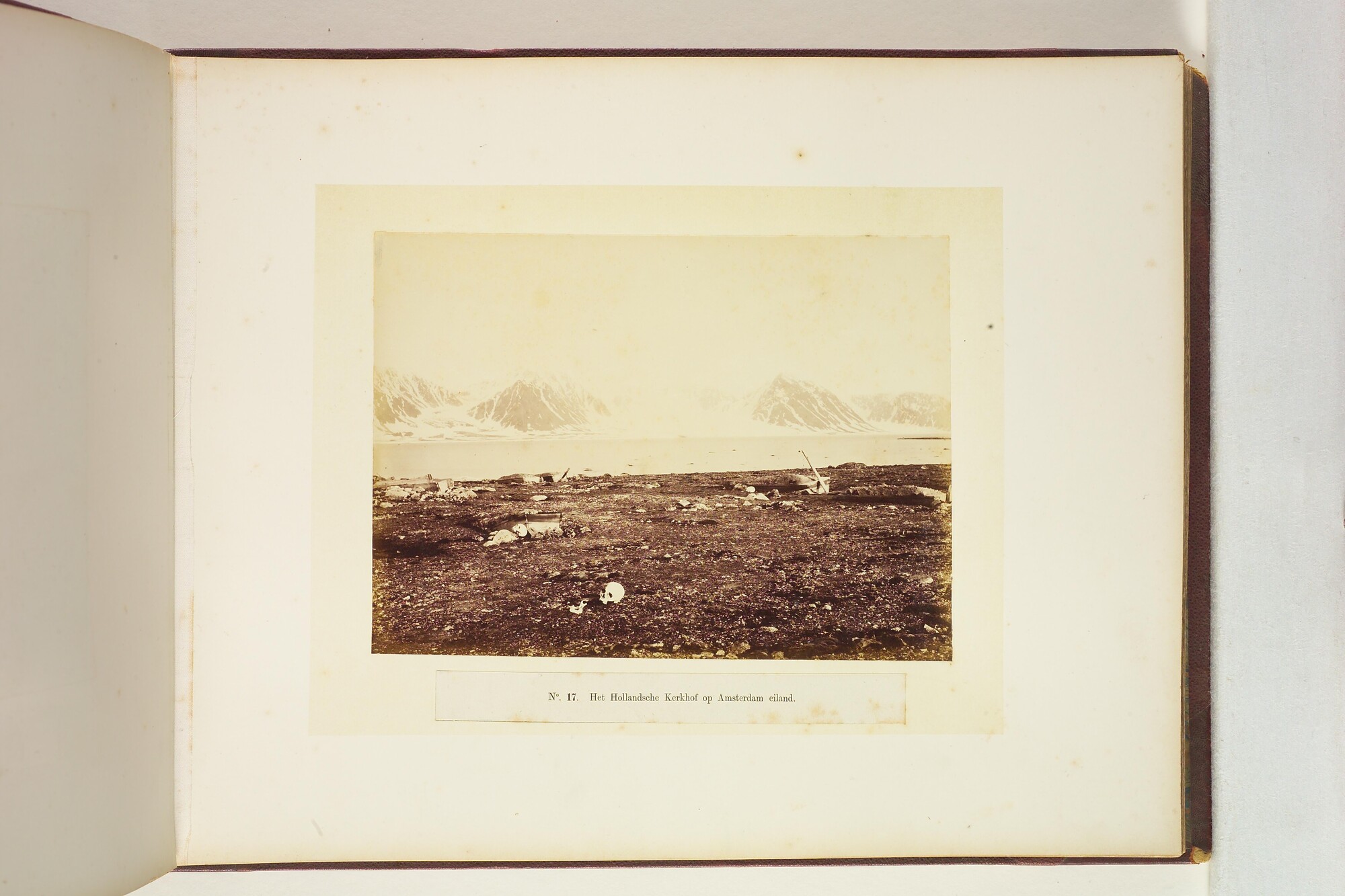 S.2956(08); Album met foto's van de Eerste Noordpoolexpeditie van de Willem Barents; fotoalbum