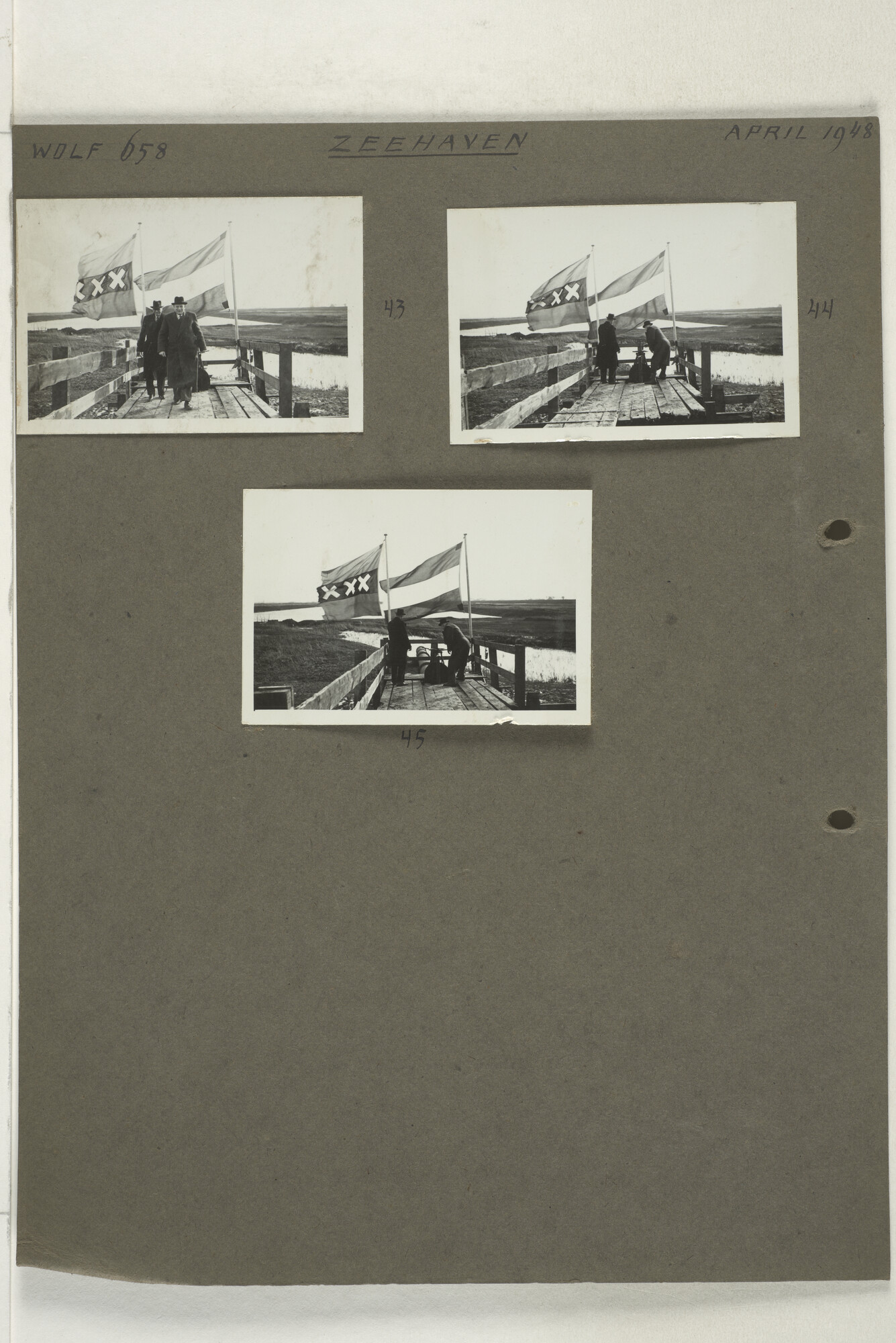1998.2179; Omslag met een grote hoeveelheid proef foto's gemaakt in opdracht van de Gemeente Handelsinrichtingen in Amsterdam; omslag