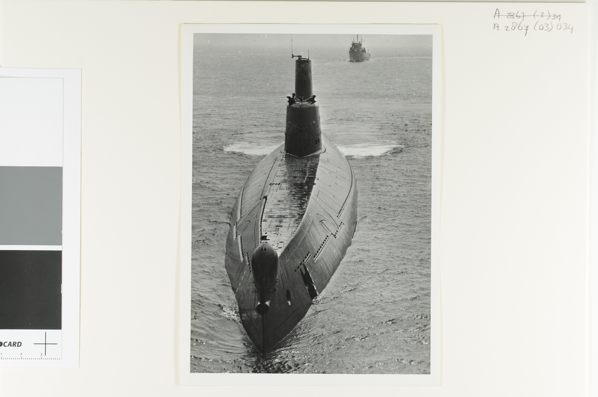 A.2867(03)034; Foto van de Franse onderzeeboot 'Requin' van de Narval- klasse op zee; foto