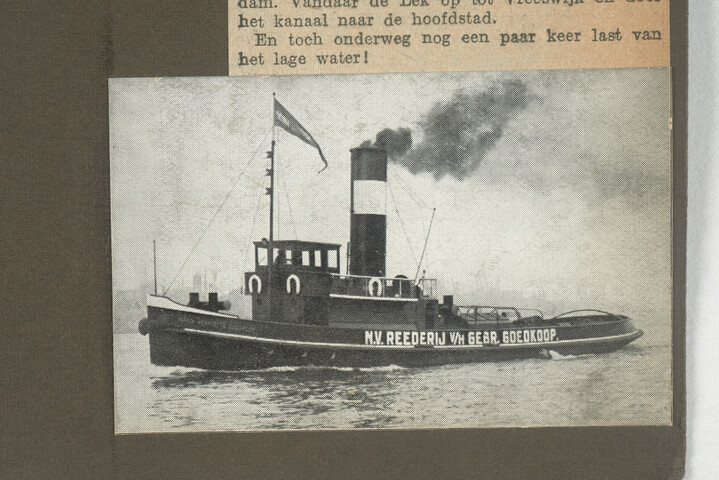 2001.1755; Omslag met vele foto's en knipsels van meest bergingsactiviteiten door Reederij v/h Gebroeders Goedkoop te Amsterdam in de periode 1929 / 1949; omslag