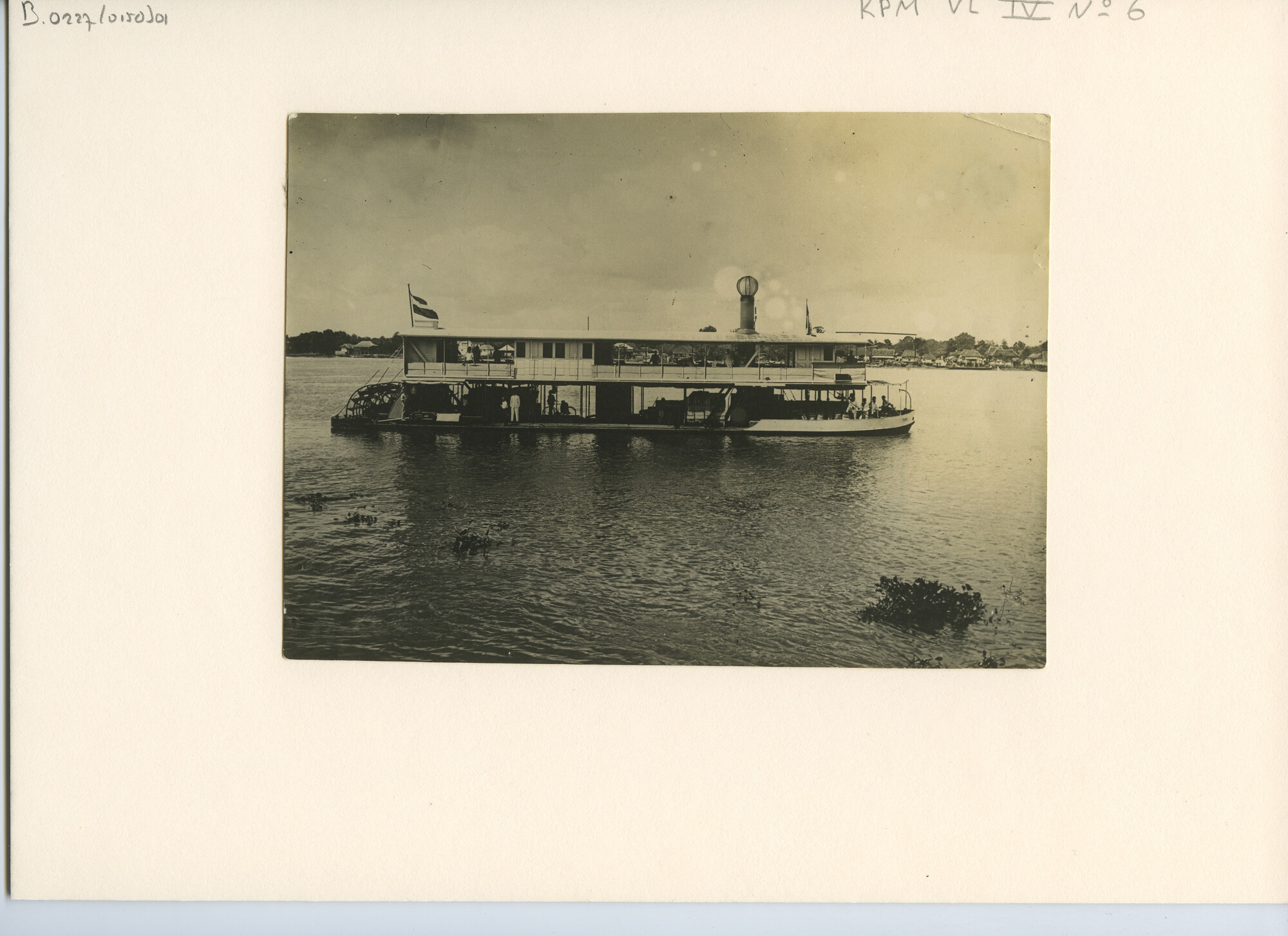 B.0227(0150)01; Foto van de hekwieler Tebo te Palembang [...]; foto