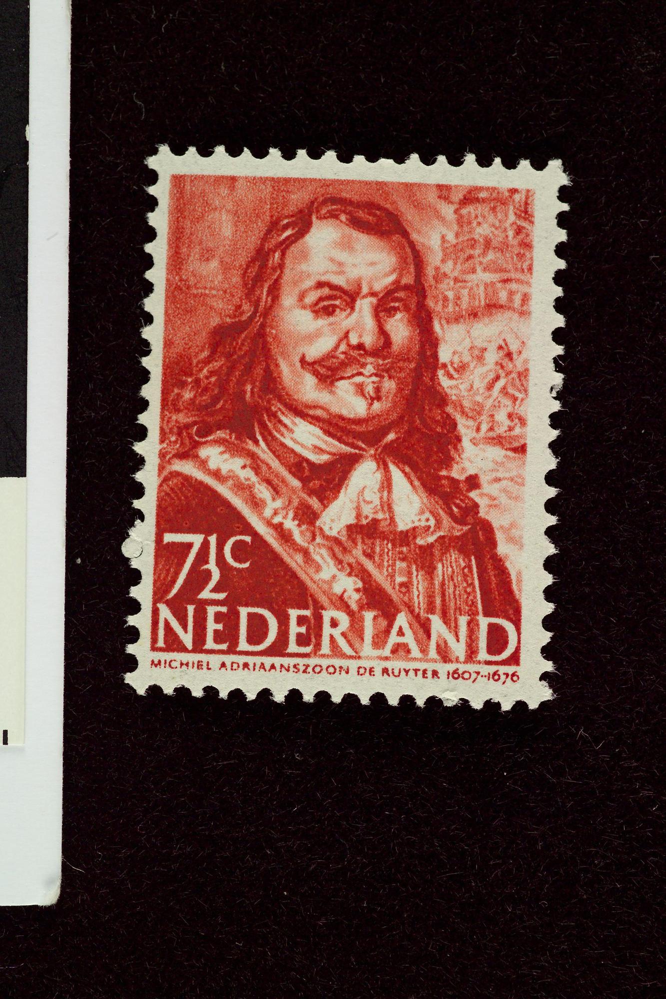 2006.0696; Postzegel van 7 1/2 cent uit de Zeehelden-serie van 1943-1944: Michiel de Ruyter; postzegel