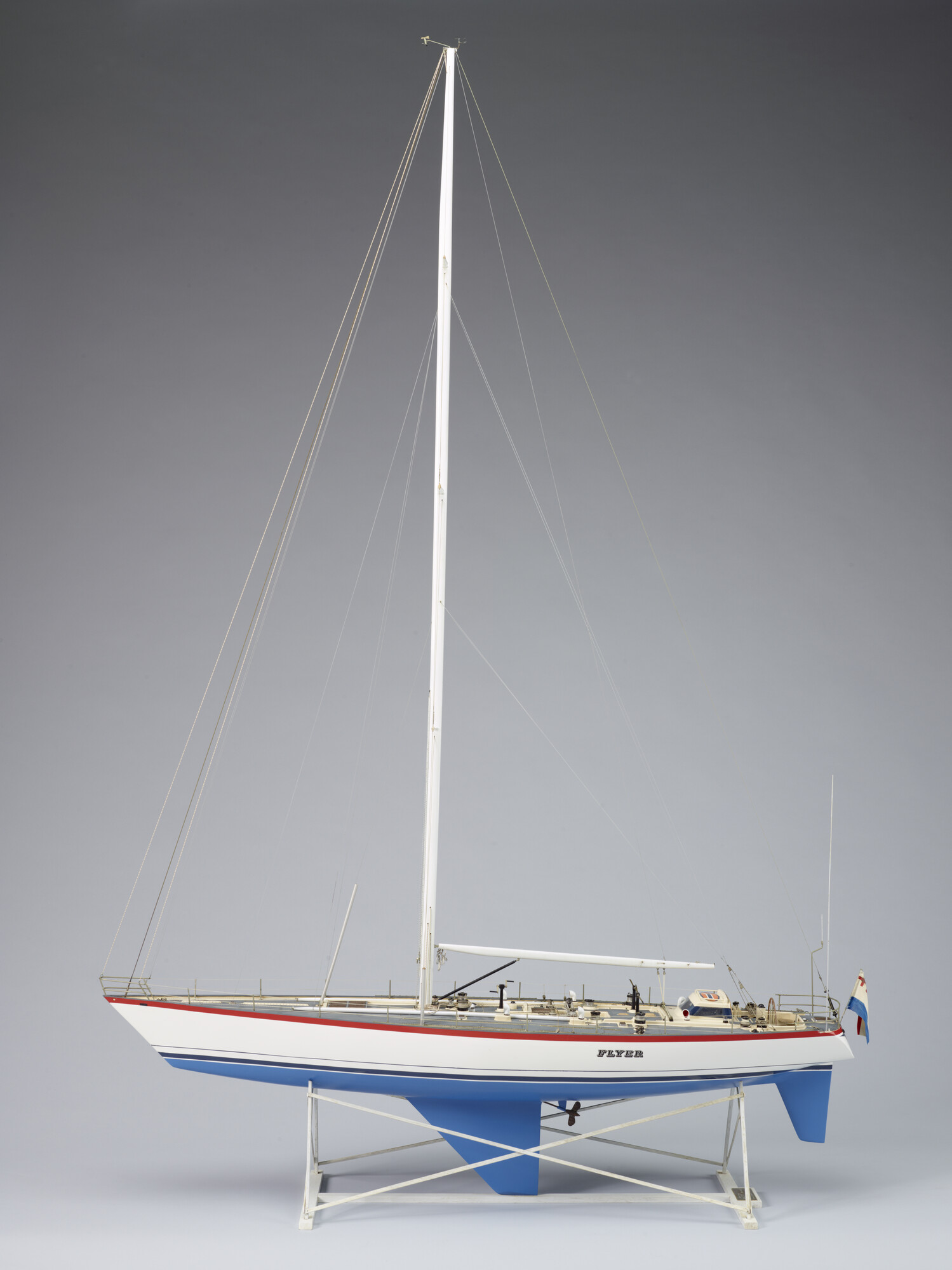 2014.0310; Model van de oceaanracer Flyer; scheepsmodel
